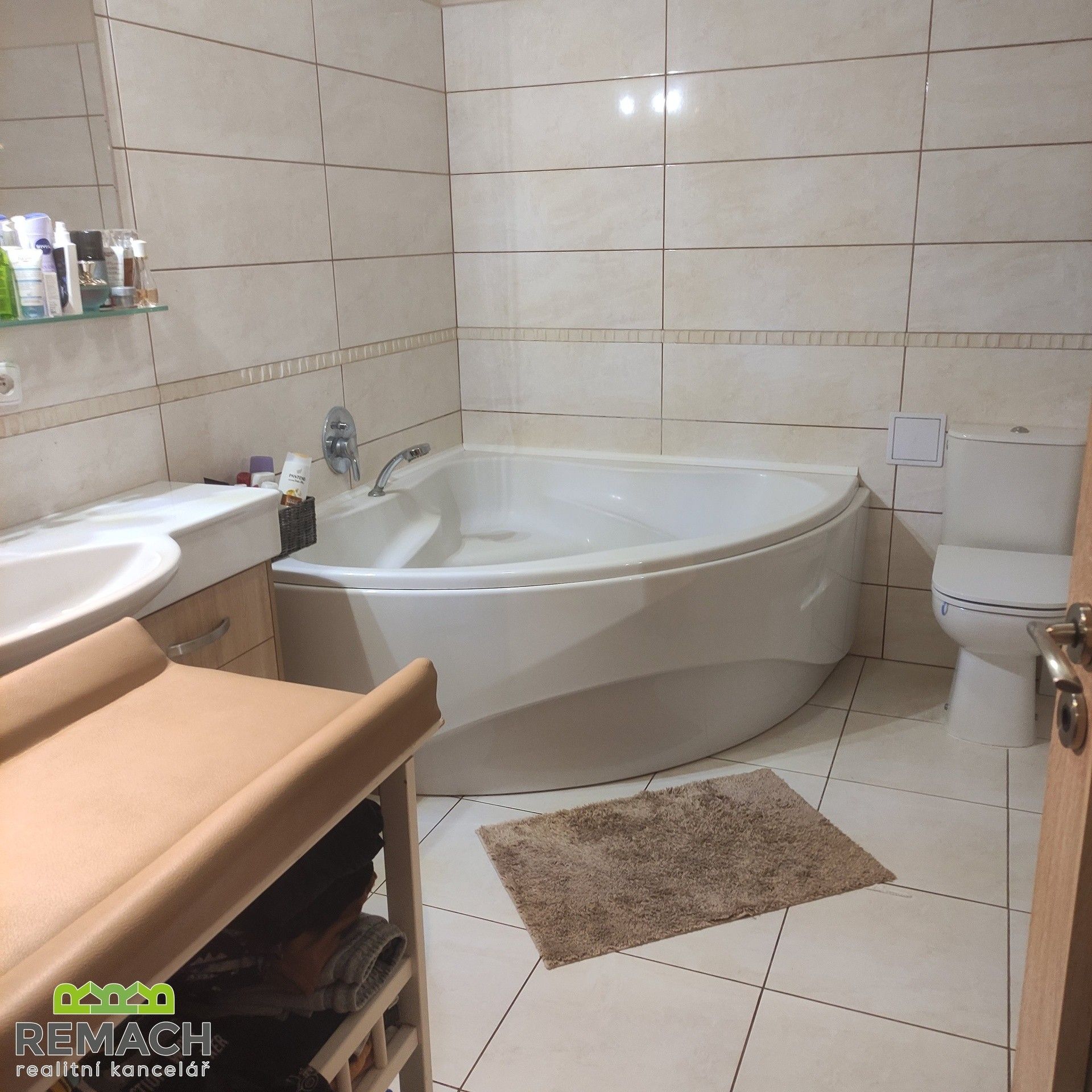 Pronájem bytu 3+kk 86 m² - foto 6