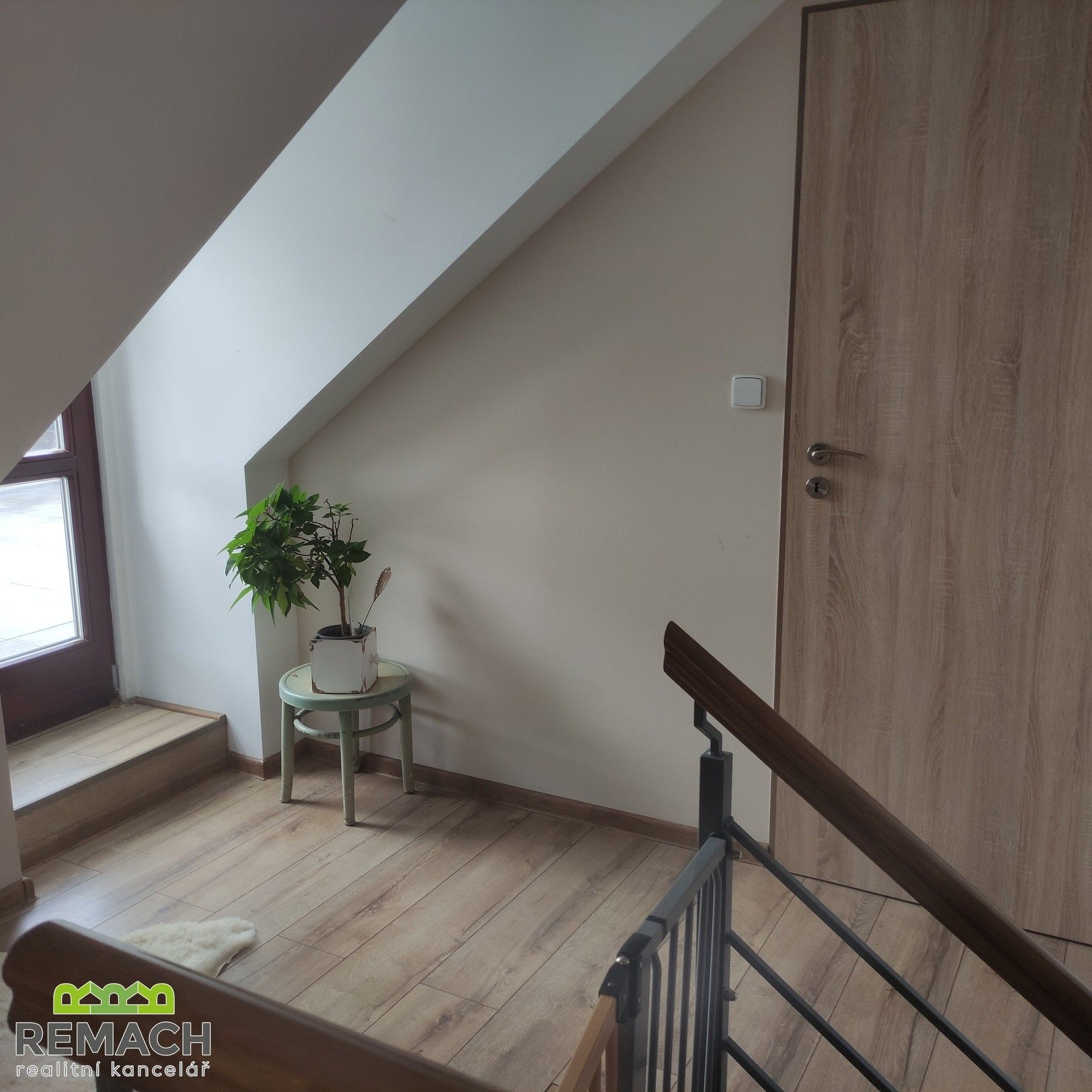 Pronájem bytu 3+kk 86 m² - foto 10