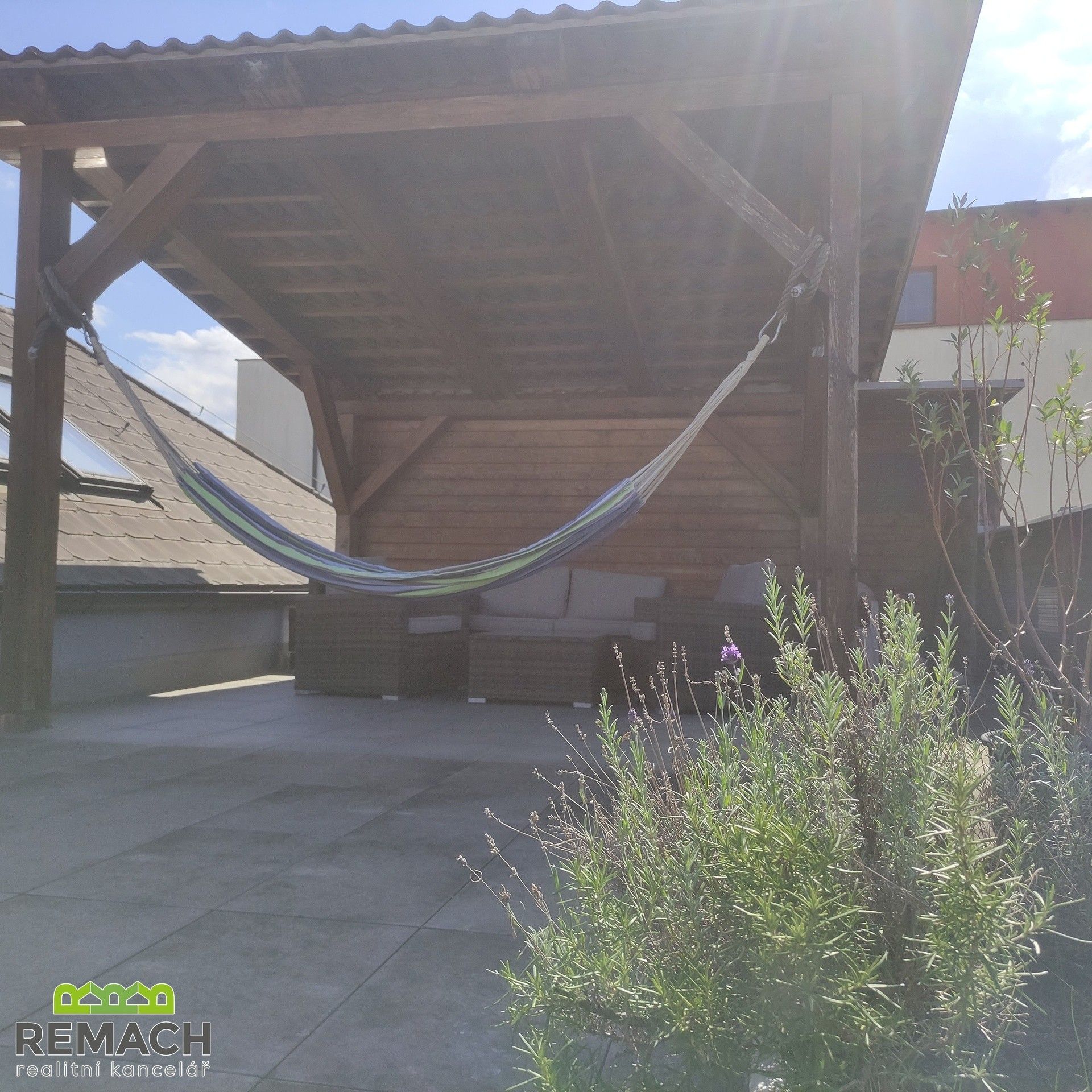 Pronájem bytu 3+kk 86 m² - foto 16