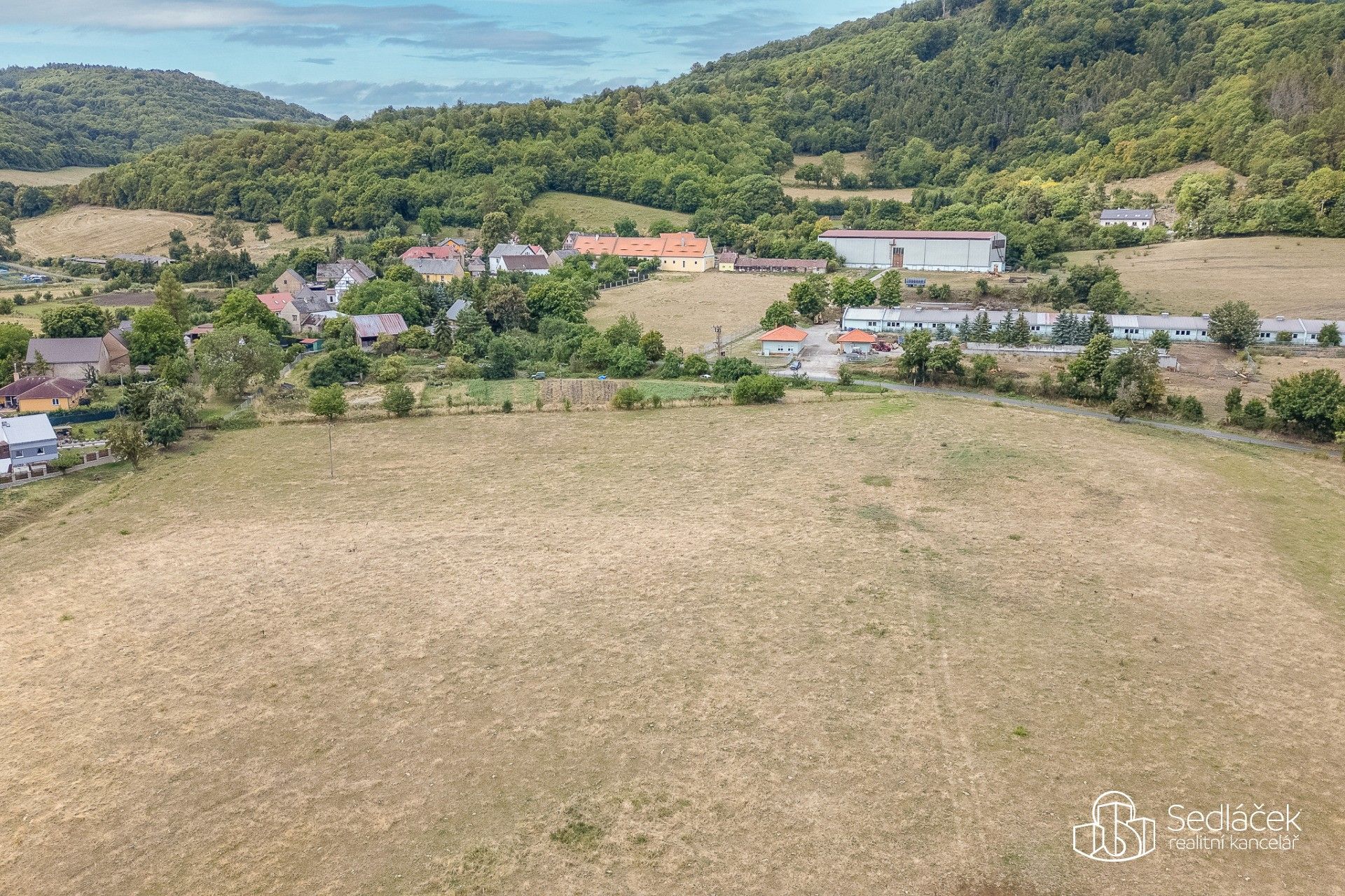 Prodej pozemku 10940 m² - foto 11