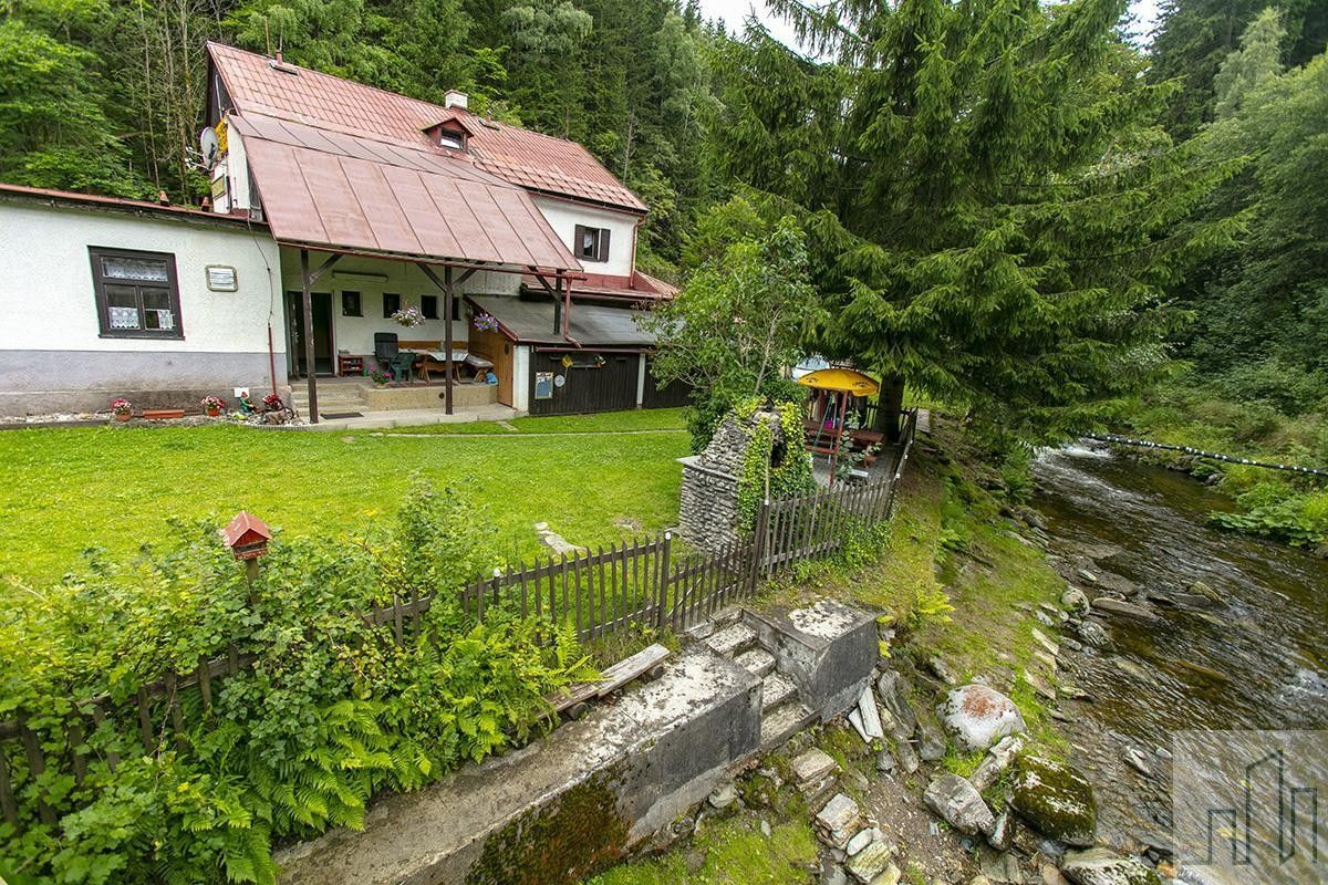 Prodej komerčního prostoru 415 m² - foto 3