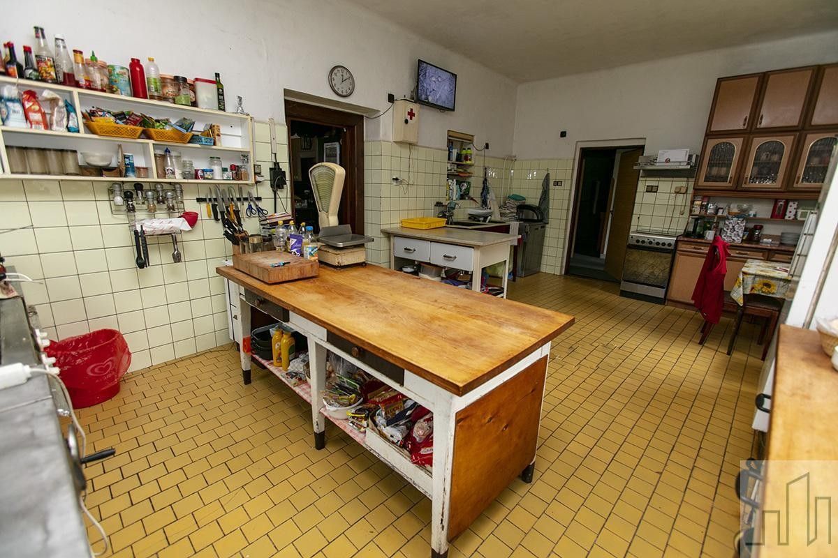 Prodej komerčního prostoru 415 m² - foto 13
