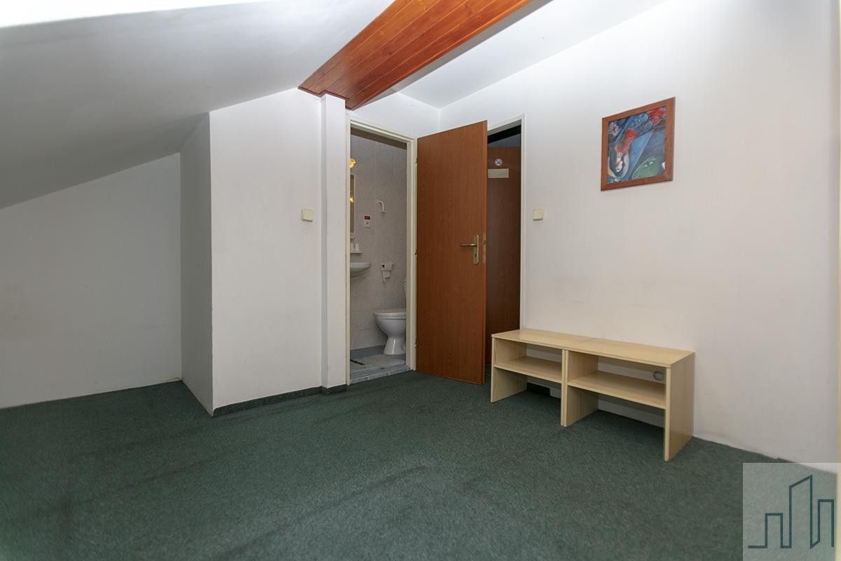 Prodej komerčního prostoru 415 m² - foto 24