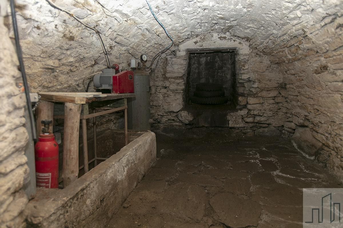 Prodej komerčního prostoru 415 m² - foto 31