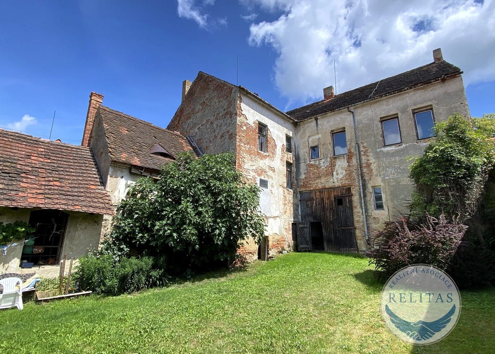 Prodej domu 450 m² - foto 2