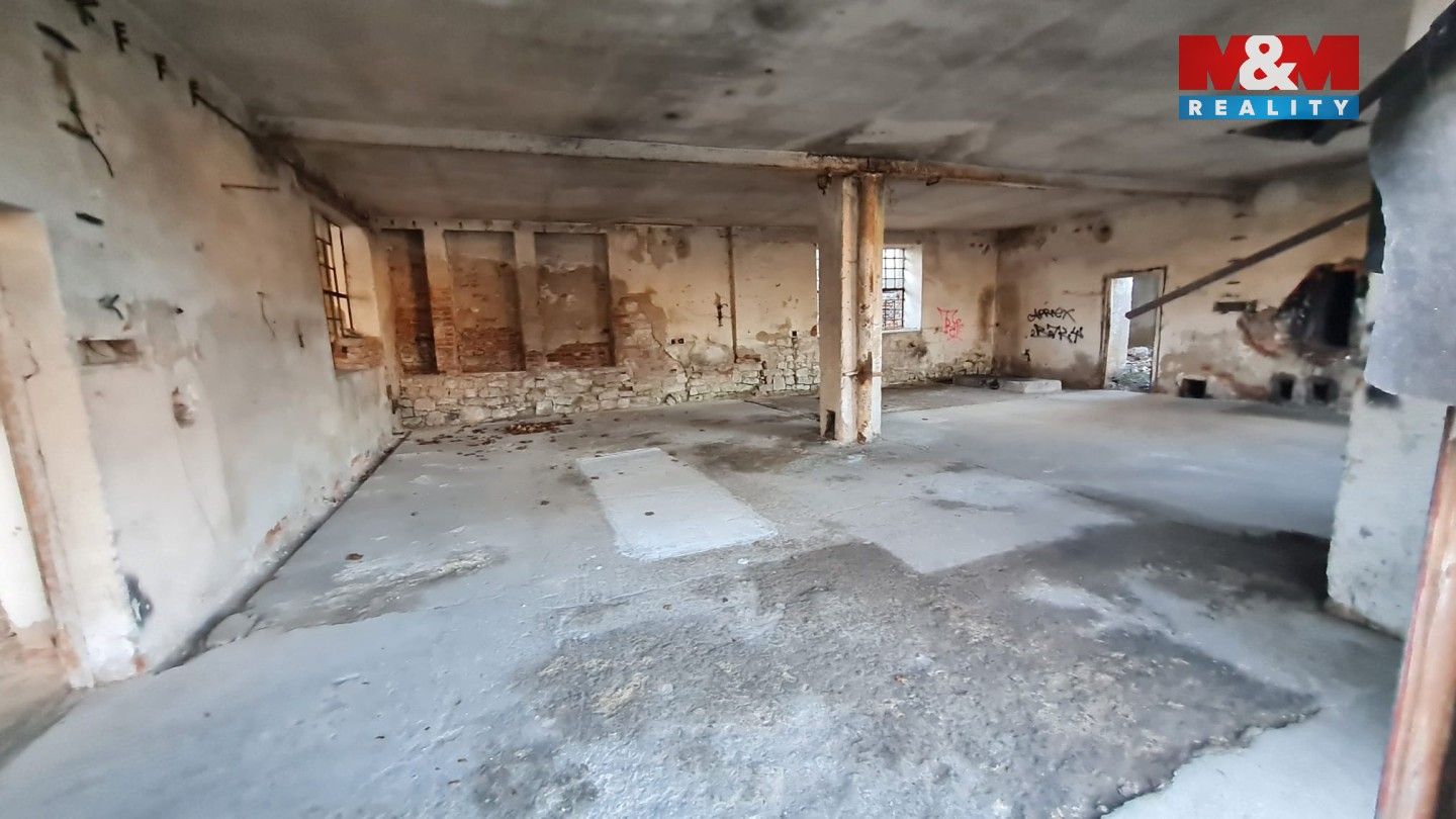 Pronájem komerčního prostoru 300 m² - foto 26