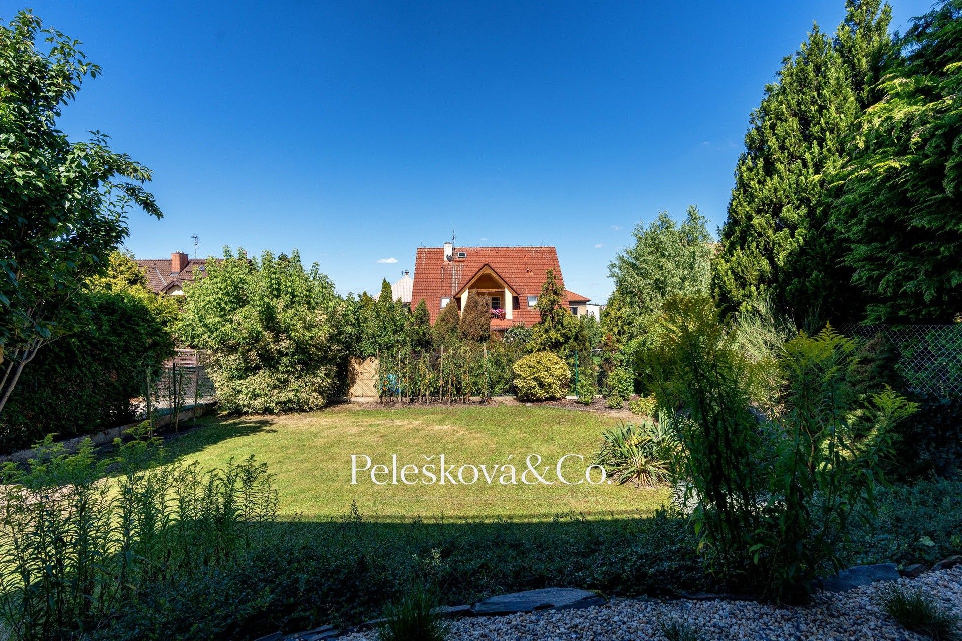 Prodej nemovitosti 333 m² - foto 5