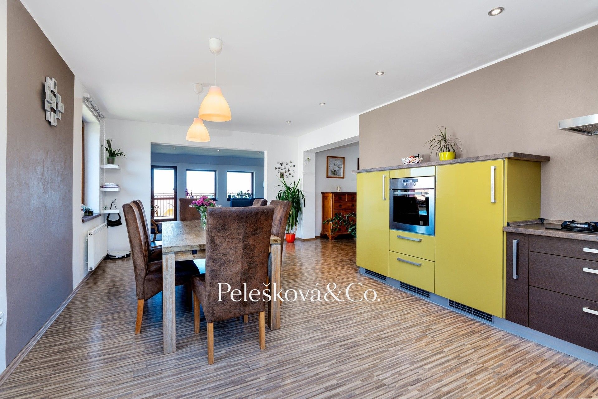 Prodej nemovitosti 333 m² - foto 11