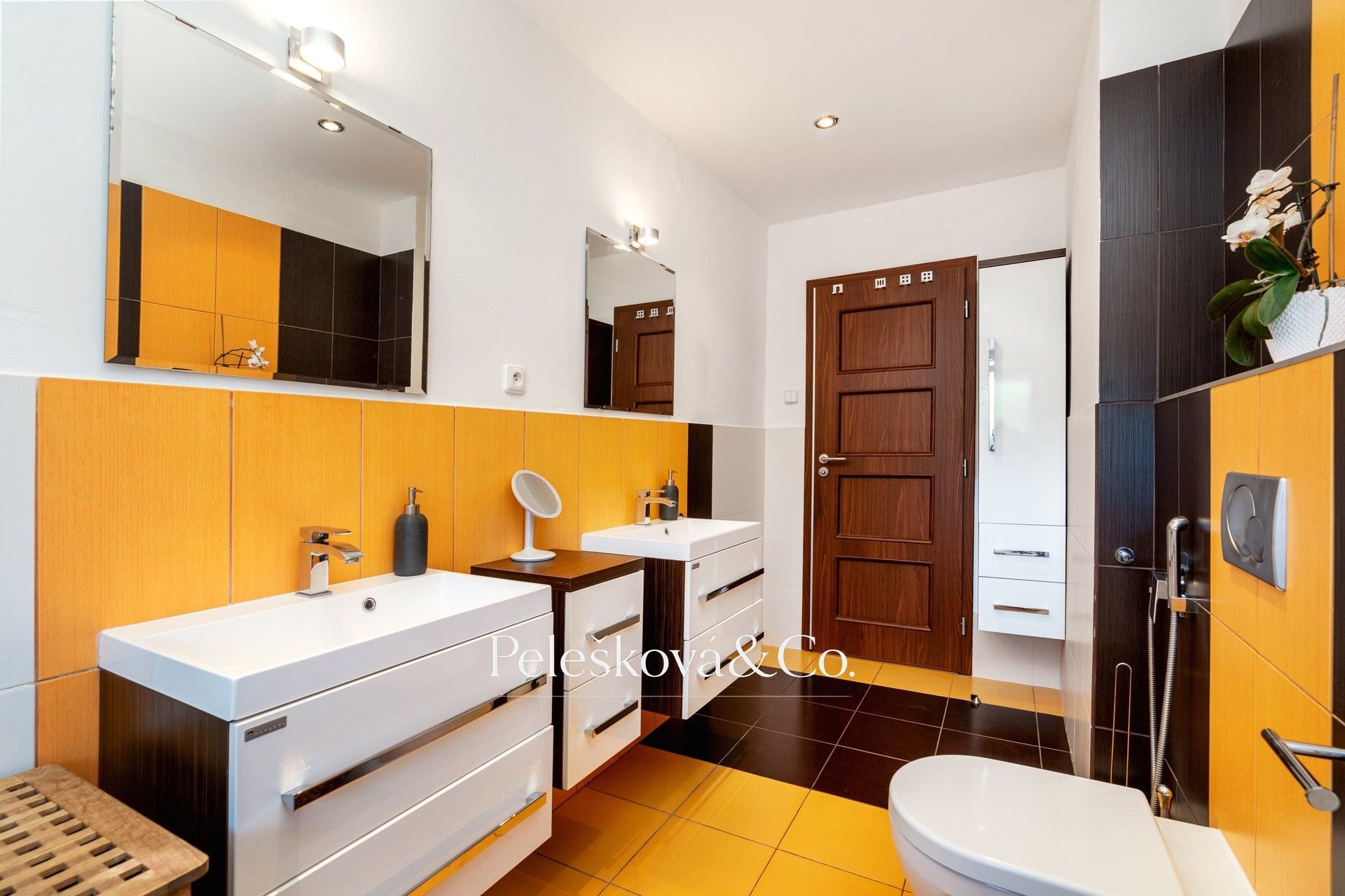 Prodej nemovitosti 333 m² - foto 21