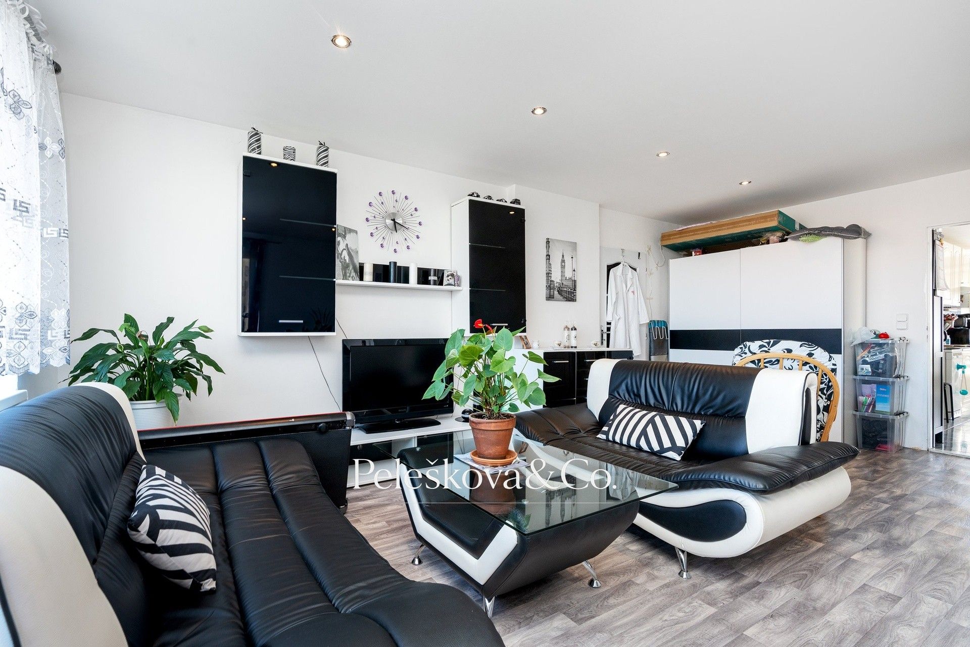 Prodej nemovitosti 333 m² - foto 29