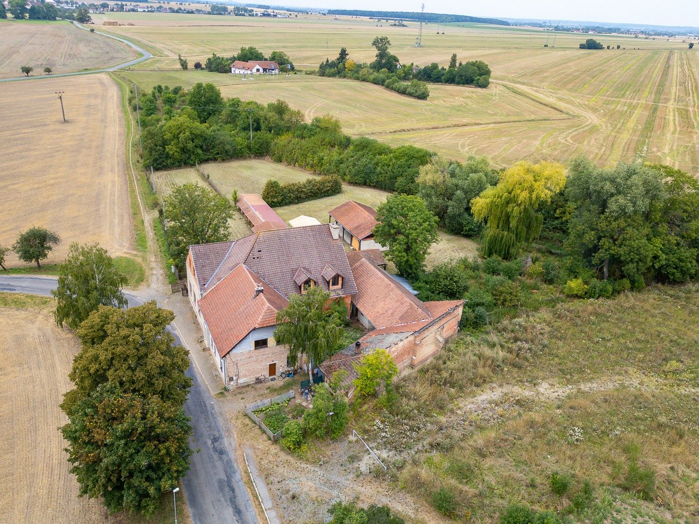 Prodej komerčního prostoru 852 m² - foto 7