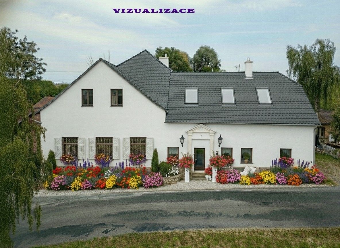 Prodej komerčního prostoru 852 m² - foto 4