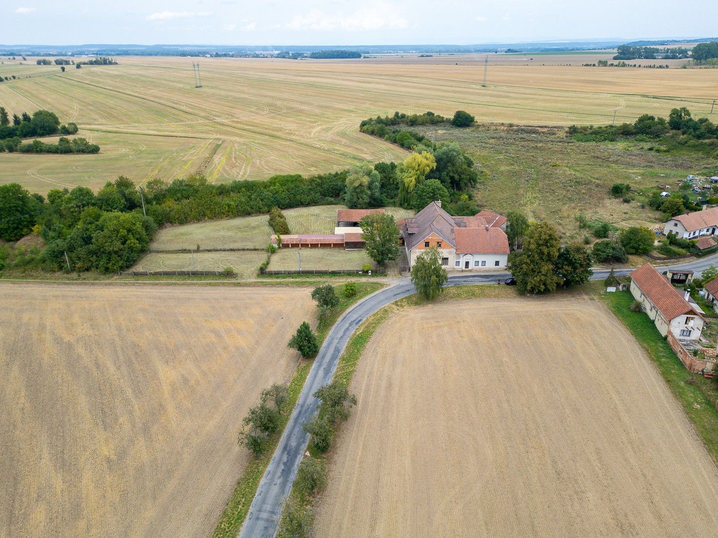 Prodej komerčního prostoru 852 m² - foto 12