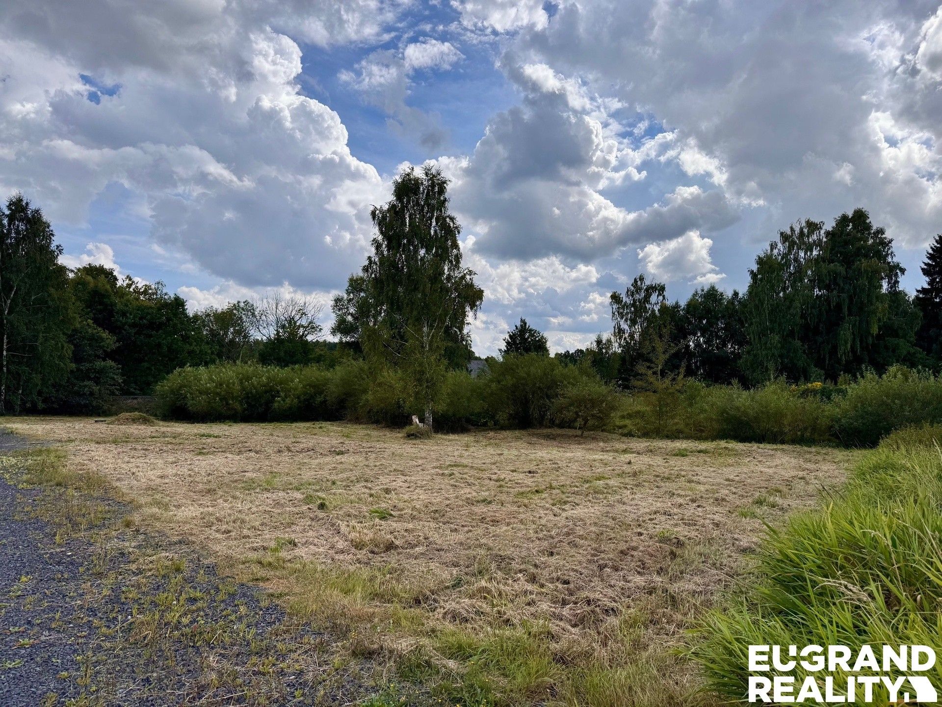 Prodej pozemku 2068 m² - foto 3