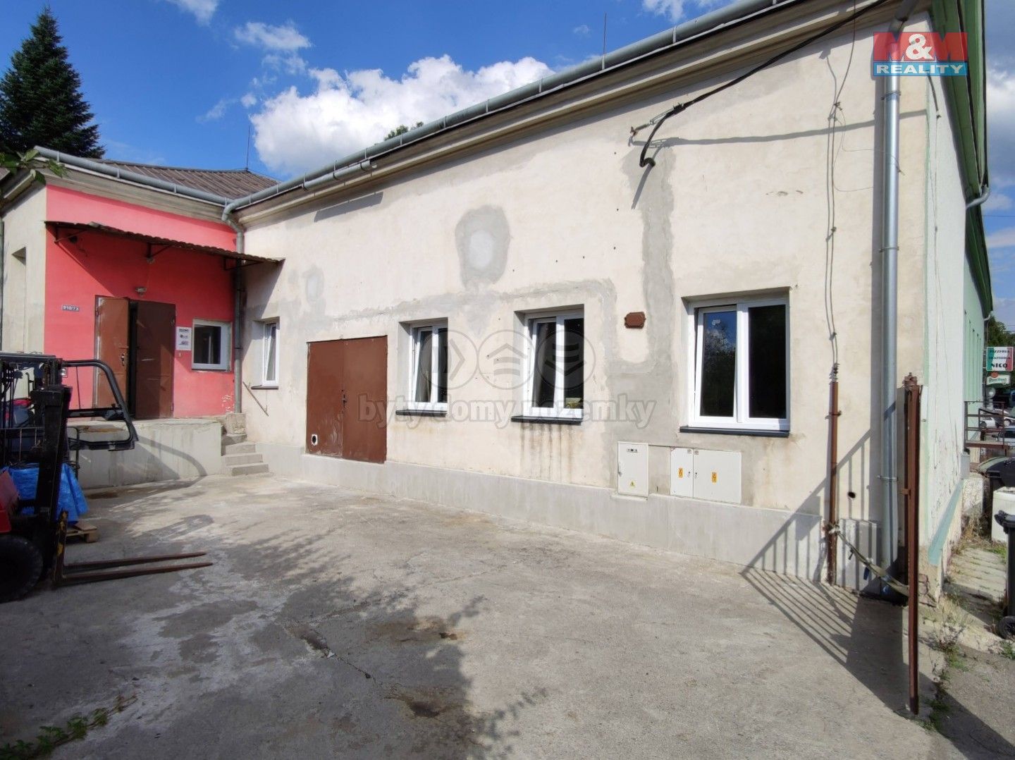 Prodej komerčního prostoru 368 m² - foto 8