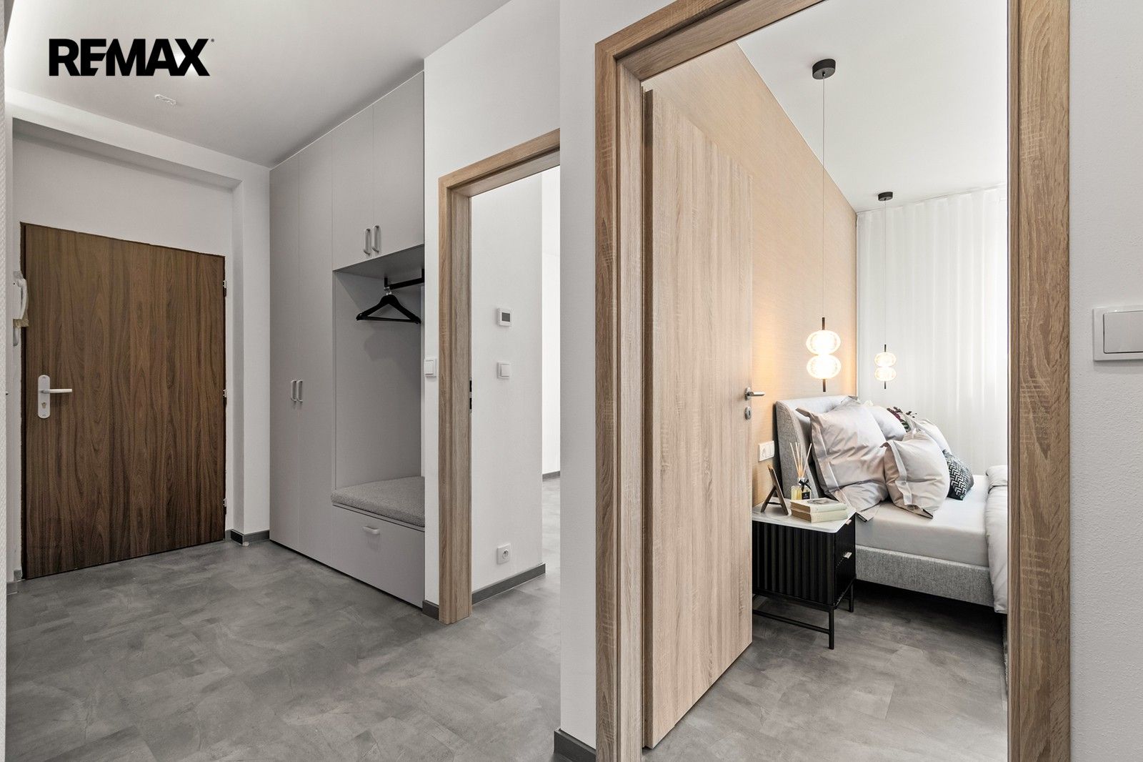 Pronájem bytu 3+kk 77 m² - foto 16