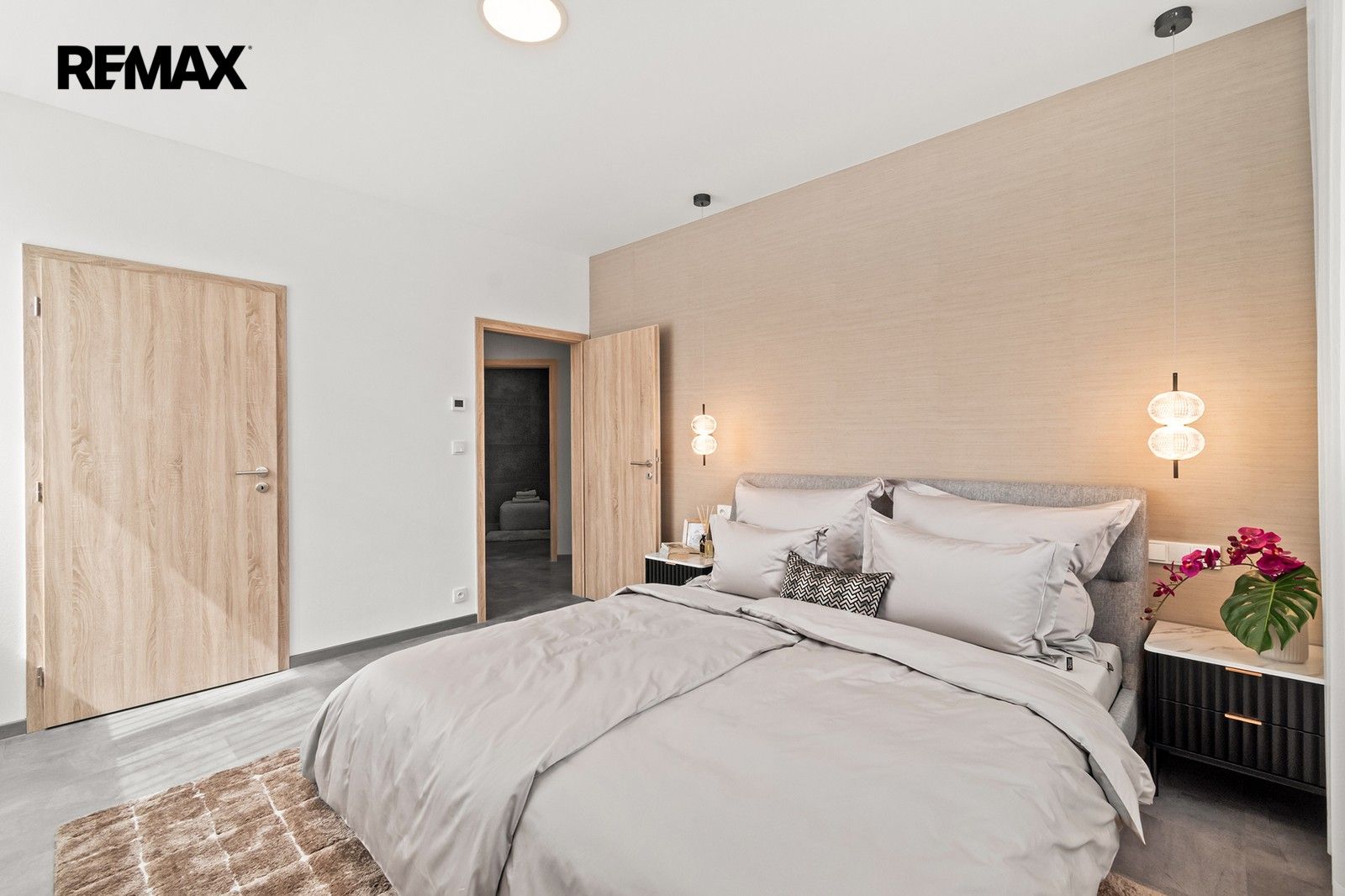 Pronájem bytu 3+kk 77 m² - foto 18