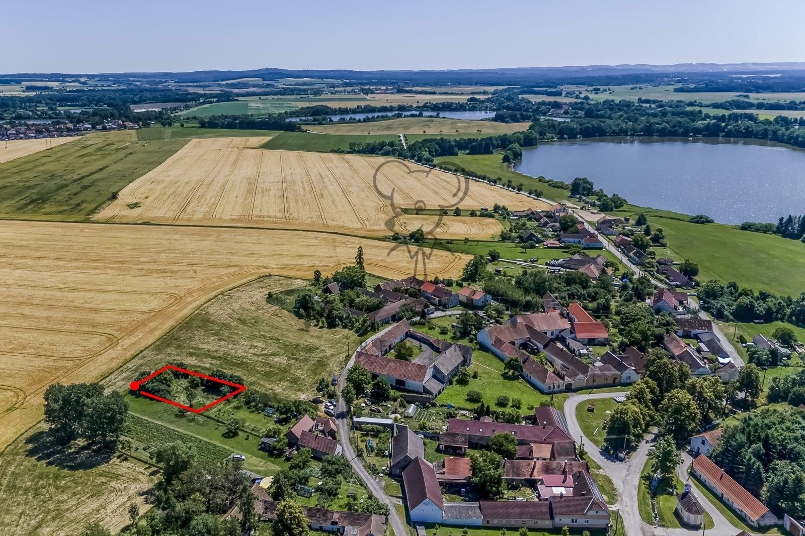 Prodej pozemku 645 m² - foto 1