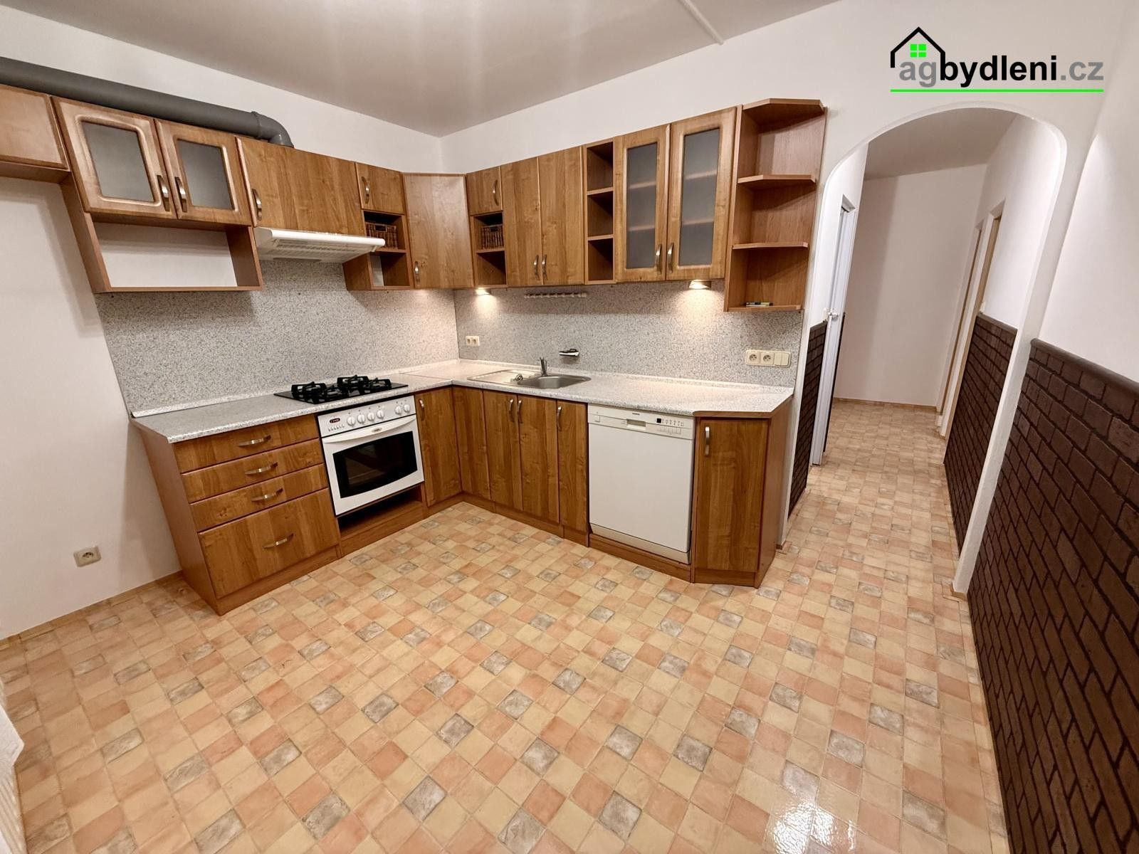 Pronájem bytu 2+1 60 m² - foto 1