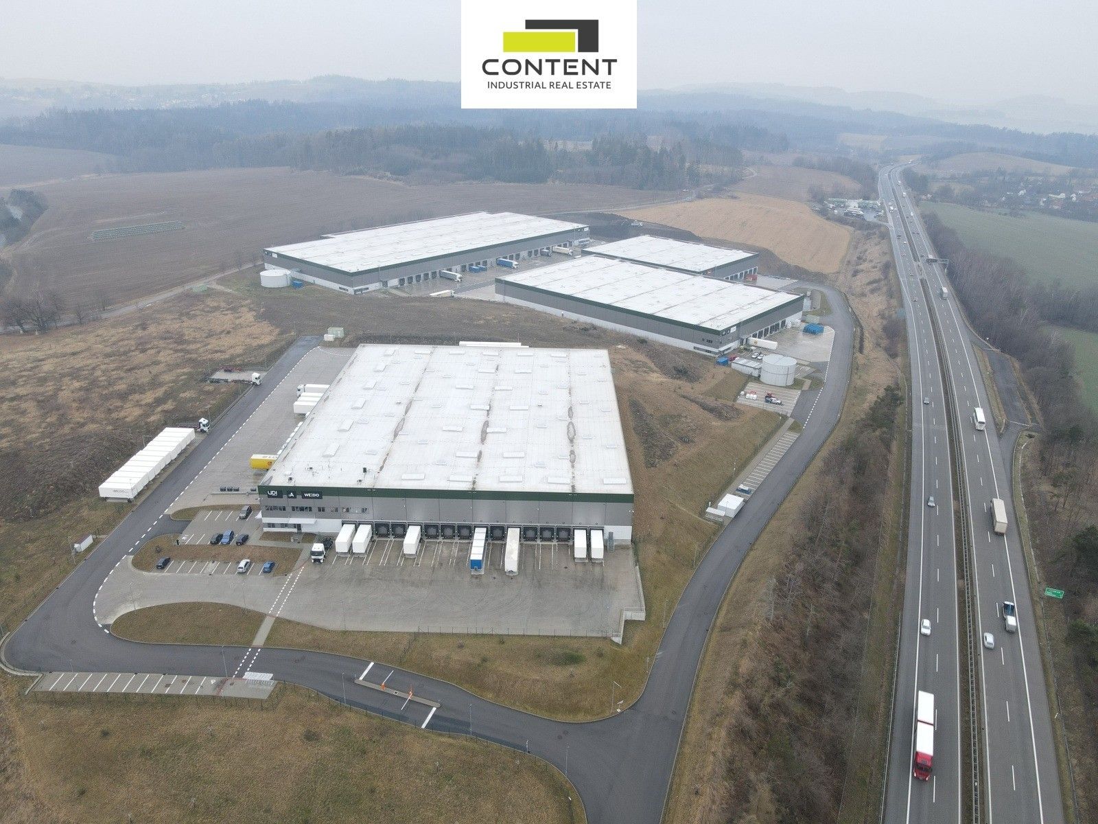 Pronájem komerčního prostoru 10000 m² - foto 1