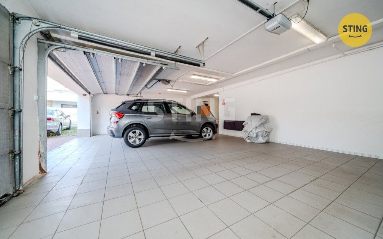 Pronájem komerčního prostoru 250 m² - foto 2