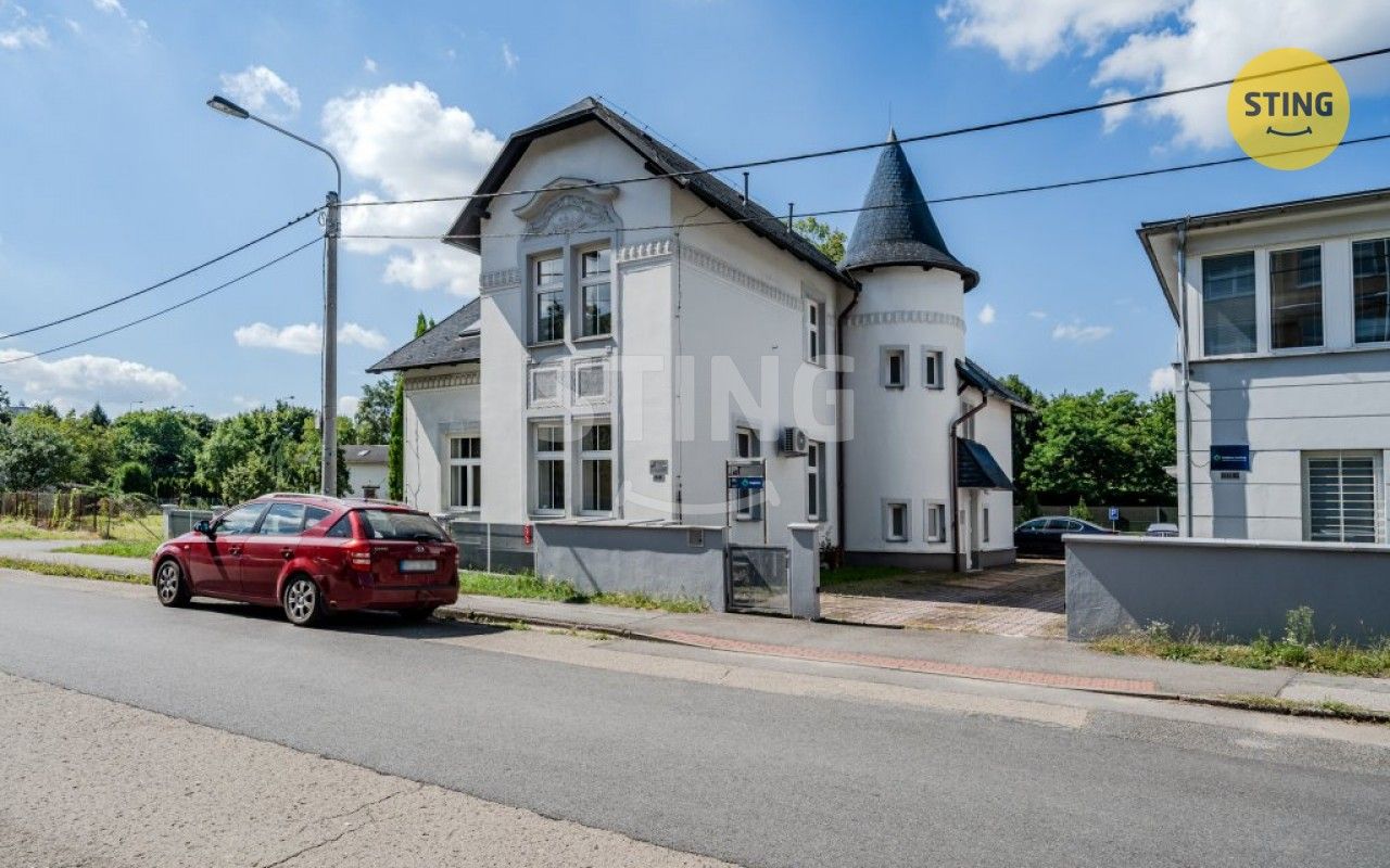 Pronájem komerčního prostoru 250 m² - foto 1