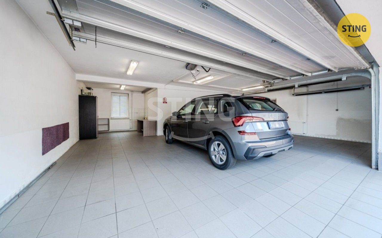 Pronájem komerčního prostoru 250 m² - foto 27