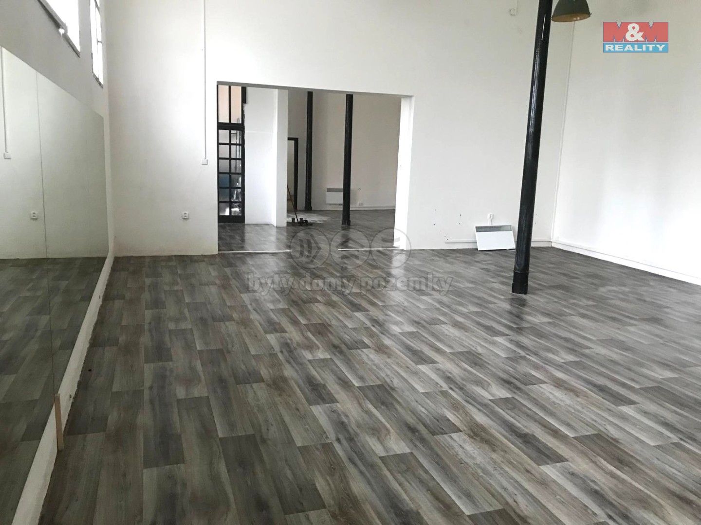 Pronájem komerčního prostoru 150 m² - foto 1