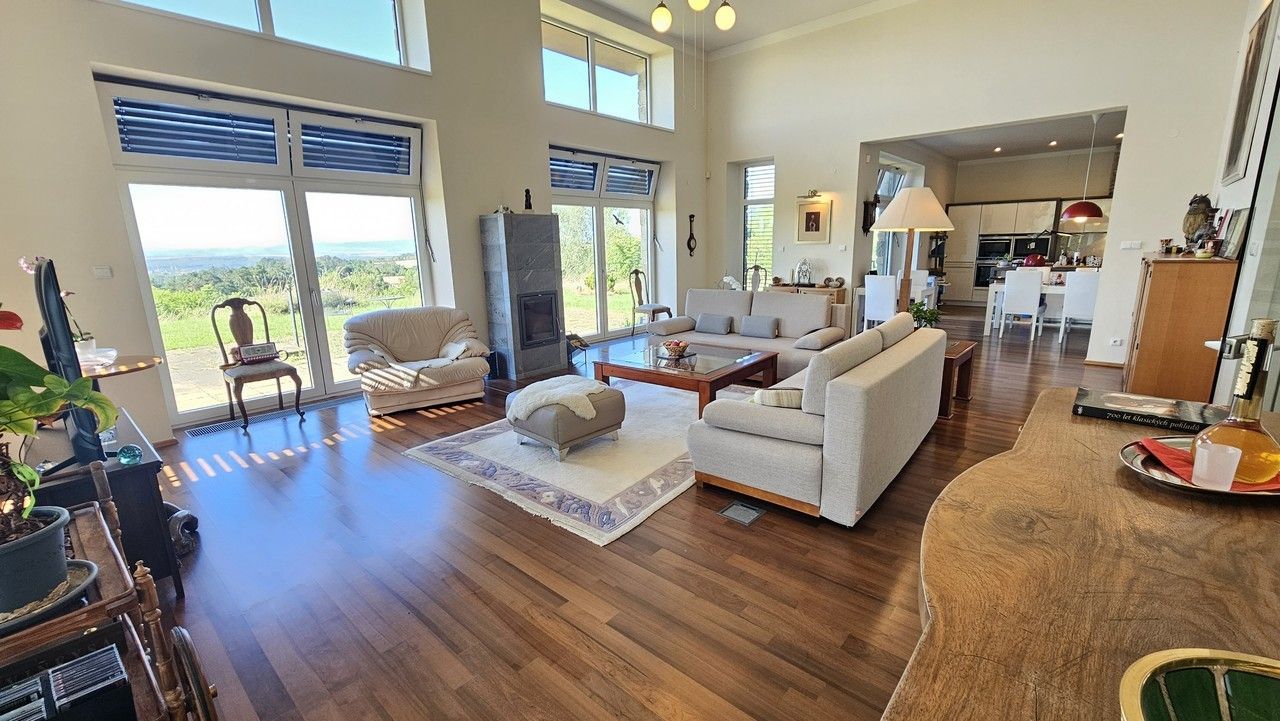 Prodej domu 938 m² - foto 4