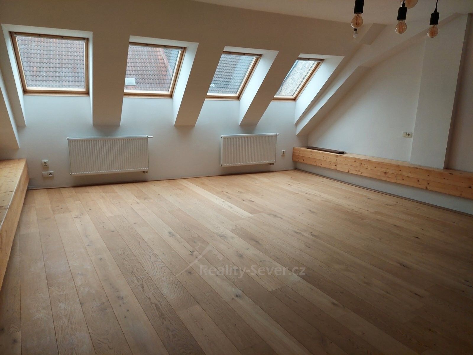 Pronájem bytu 2+kk 110 m² - foto 4