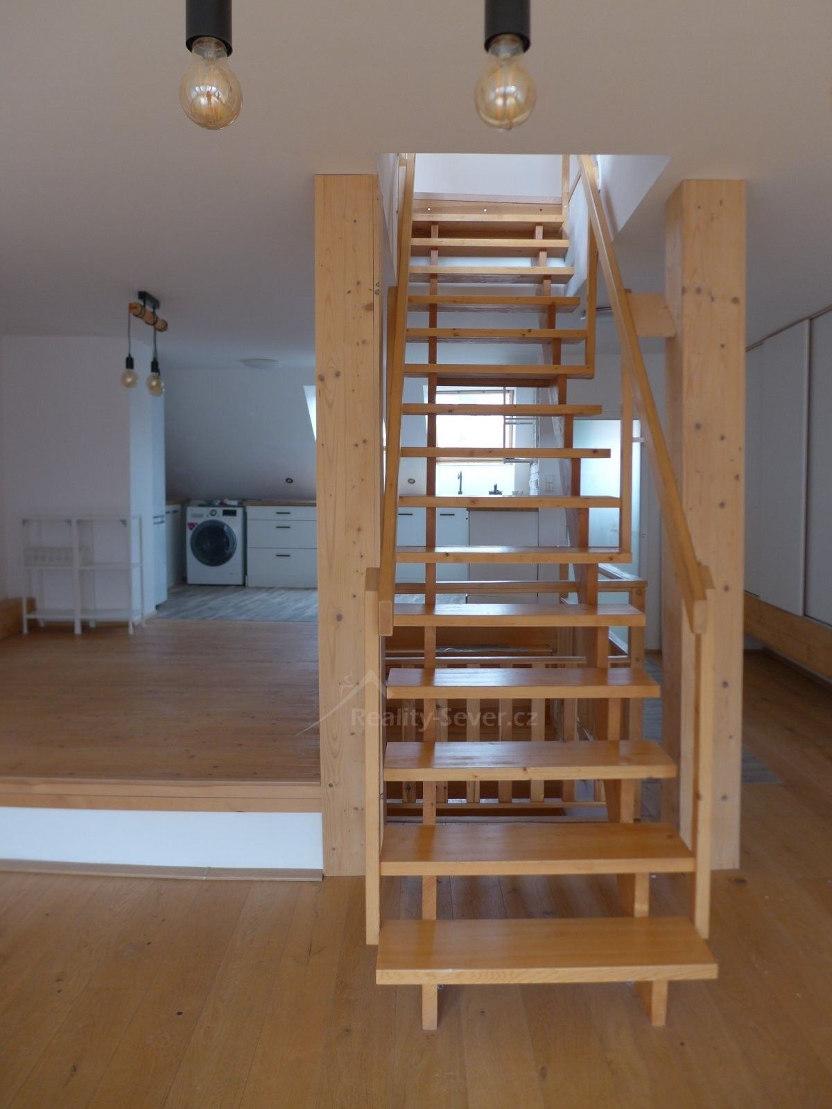 Pronájem bytu 2+kk 110 m² - foto 10