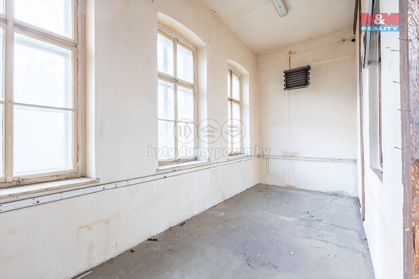 Pronájem komerčního prostoru 800 m² - foto 4