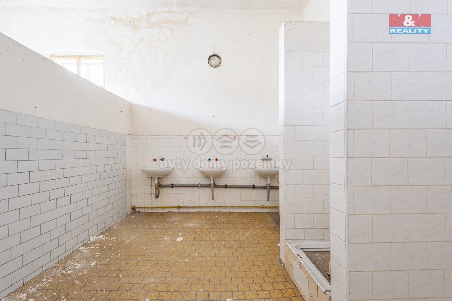 Pronájem komerčního prostoru 800 m² - foto 8