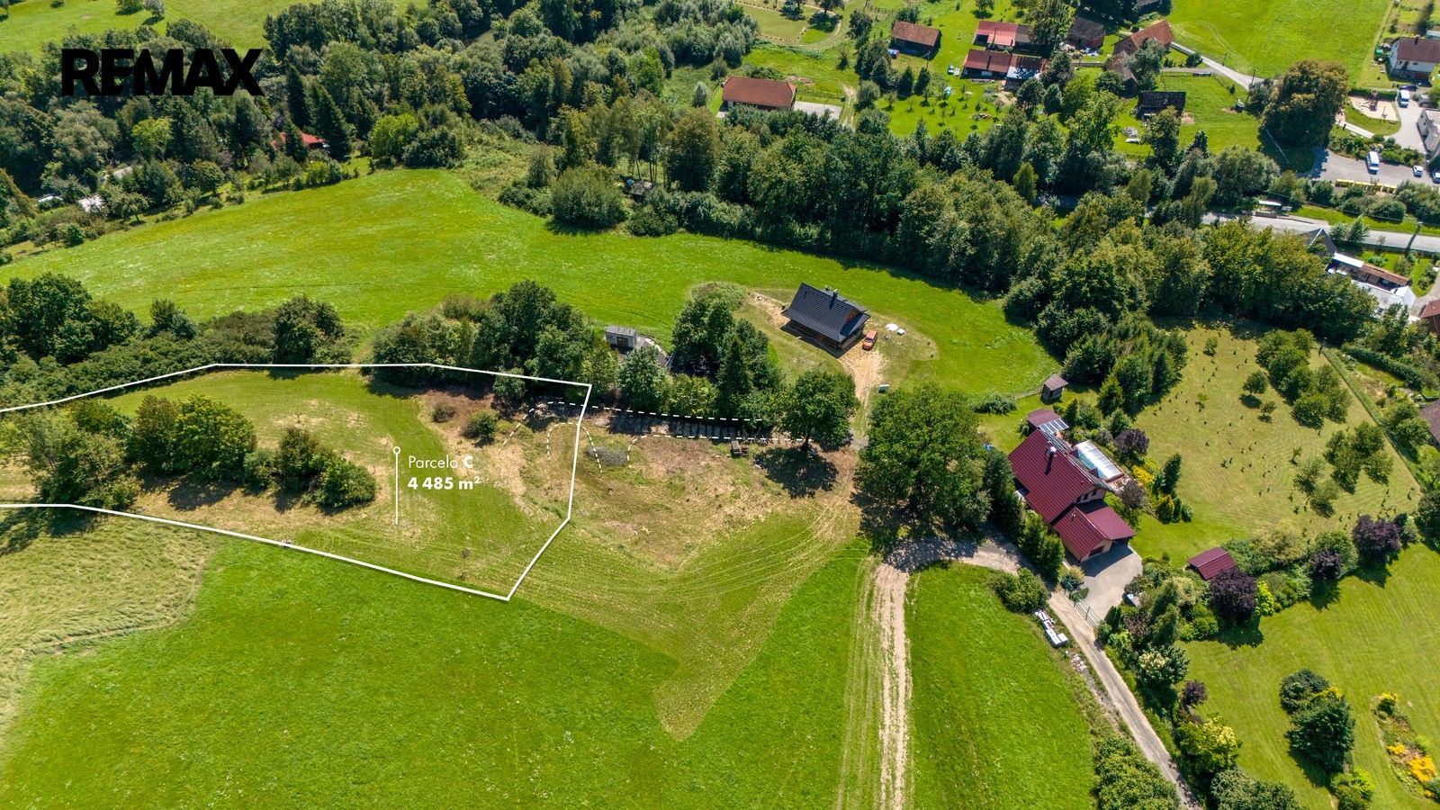 Prodej pozemku 4479 m² - foto 1