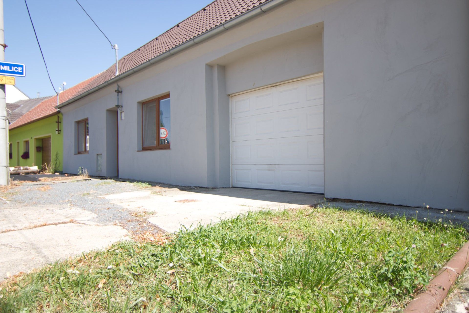 Prodej nemovitosti 209 m² - foto 1
