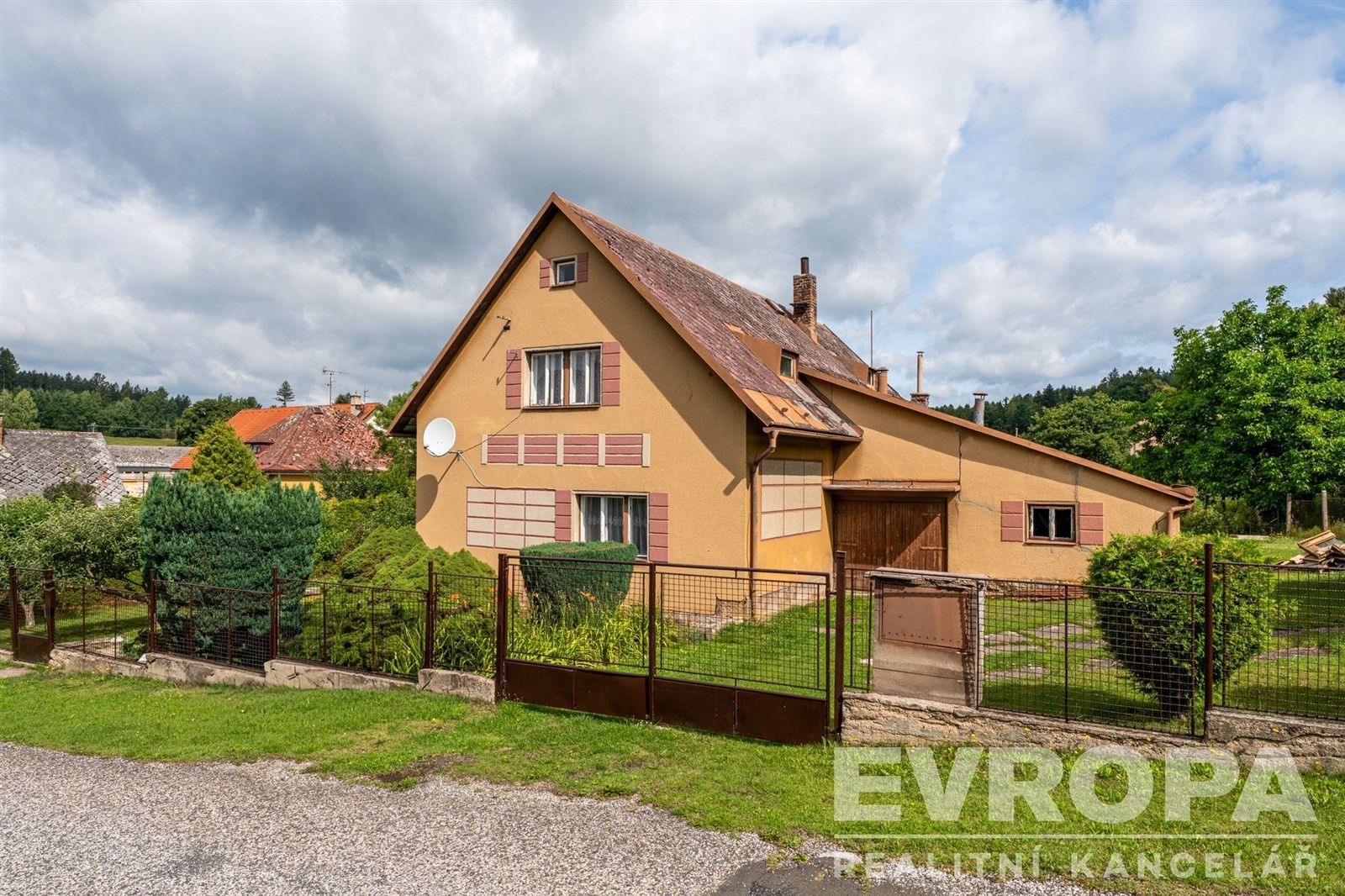 Prodej domu 160 m² - foto 1