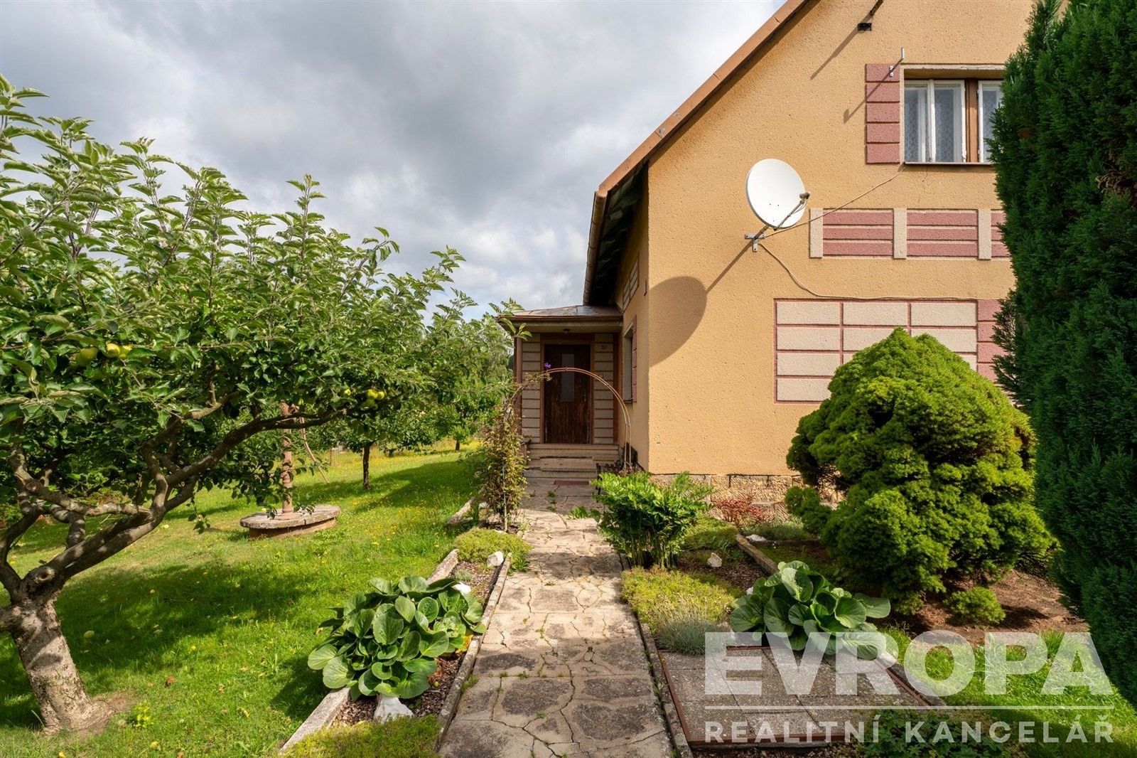 Prodej domu 160 m² - foto 2