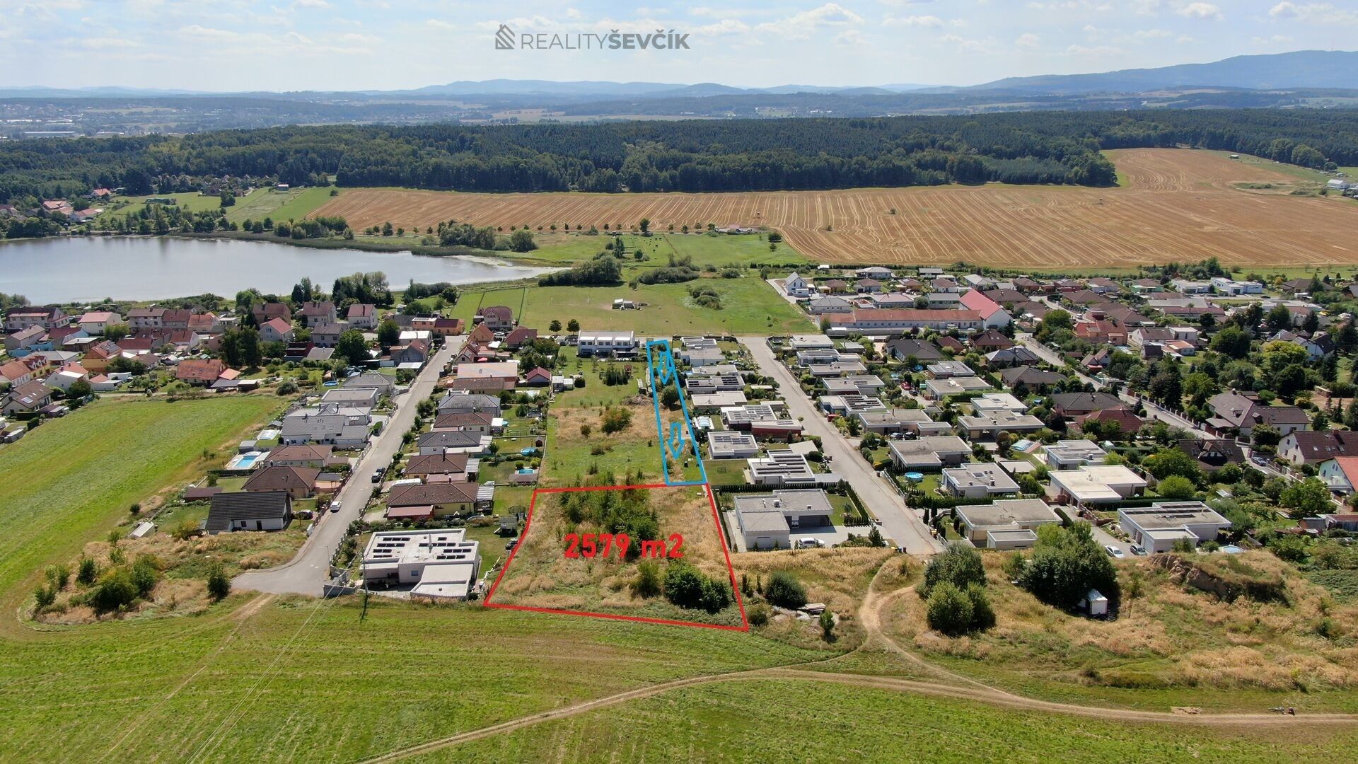 Prodej pozemku 2579 m² - foto 1