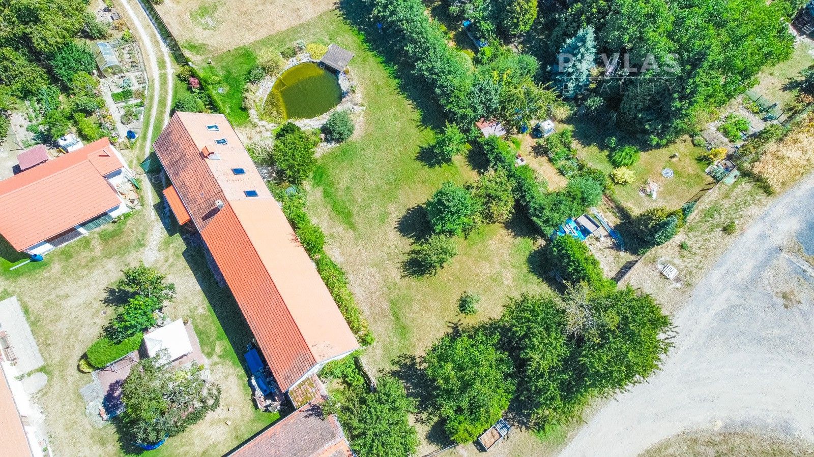 Prodej pozemku 1163 m² - foto 1
