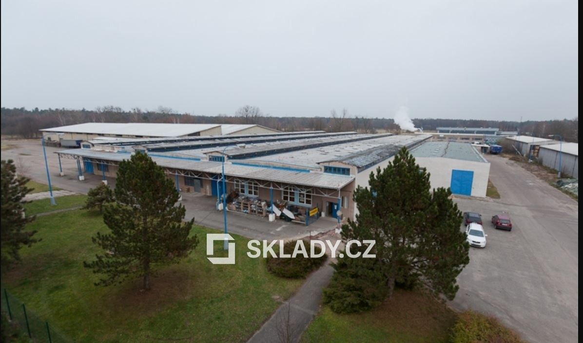 Pronájem komerčního prostoru 1000 m² - foto 3