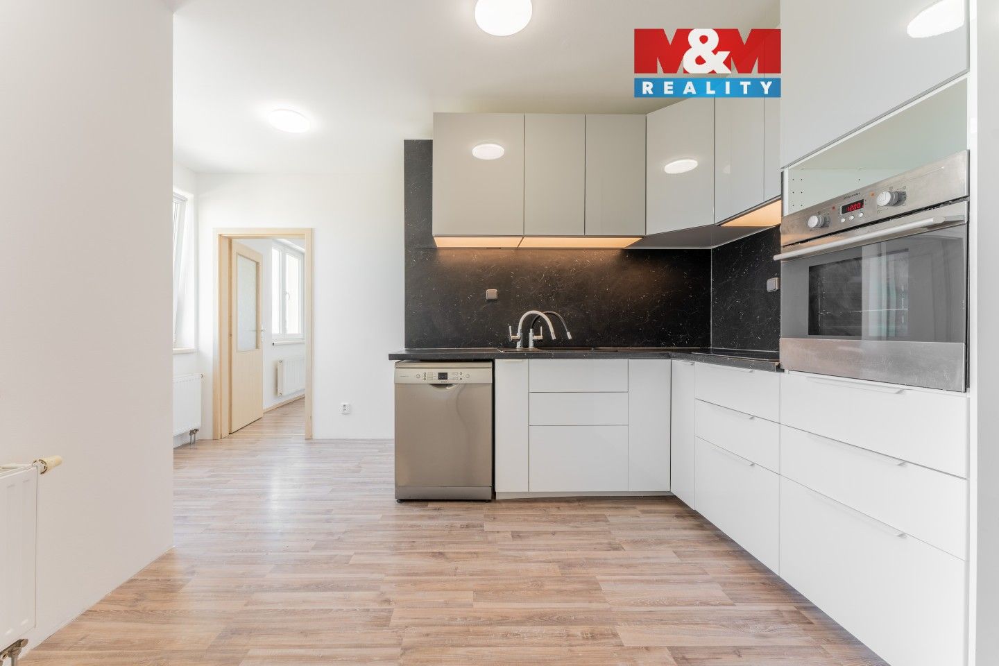 Prodej bytu 3+kk 68 m² - foto 1