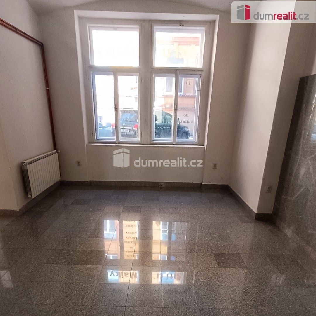 Pronájem komerčního prostoru 71 m² - foto 1