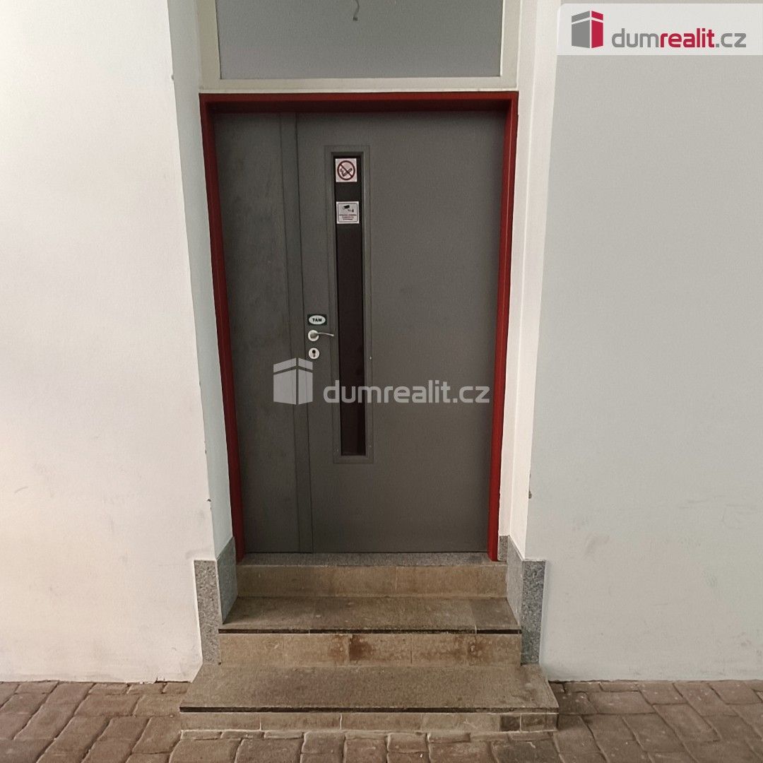 Pronájem komerčního prostoru 71 m² - foto 15