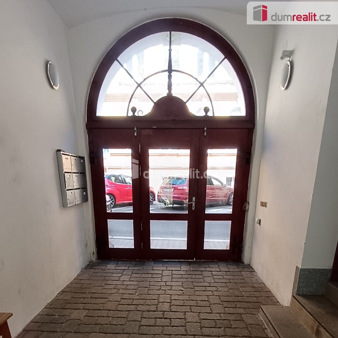 Pronájem komerčního prostoru 71 m² - foto 16