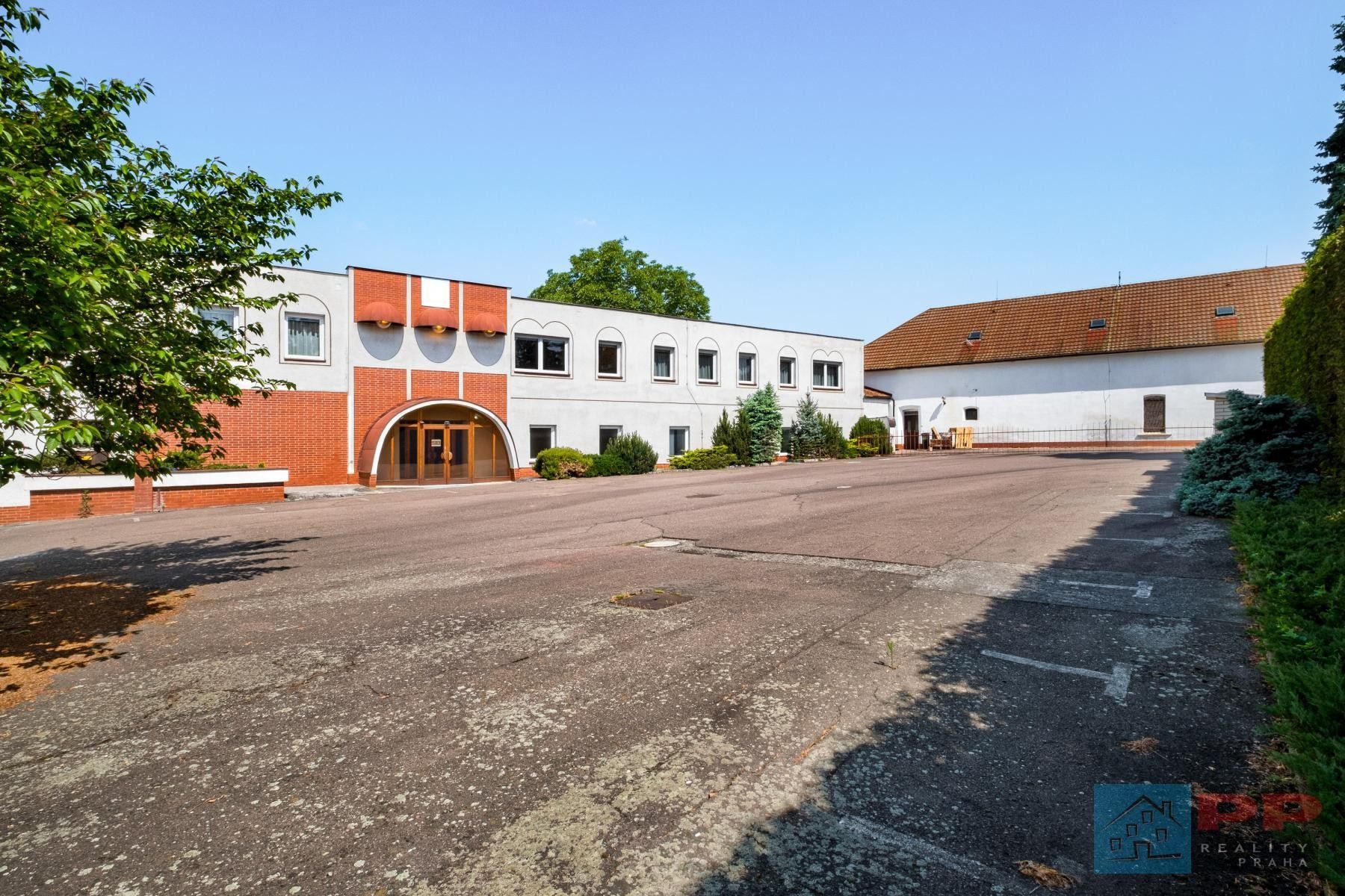 Prodej komerčního prostoru 941 m² - foto 11