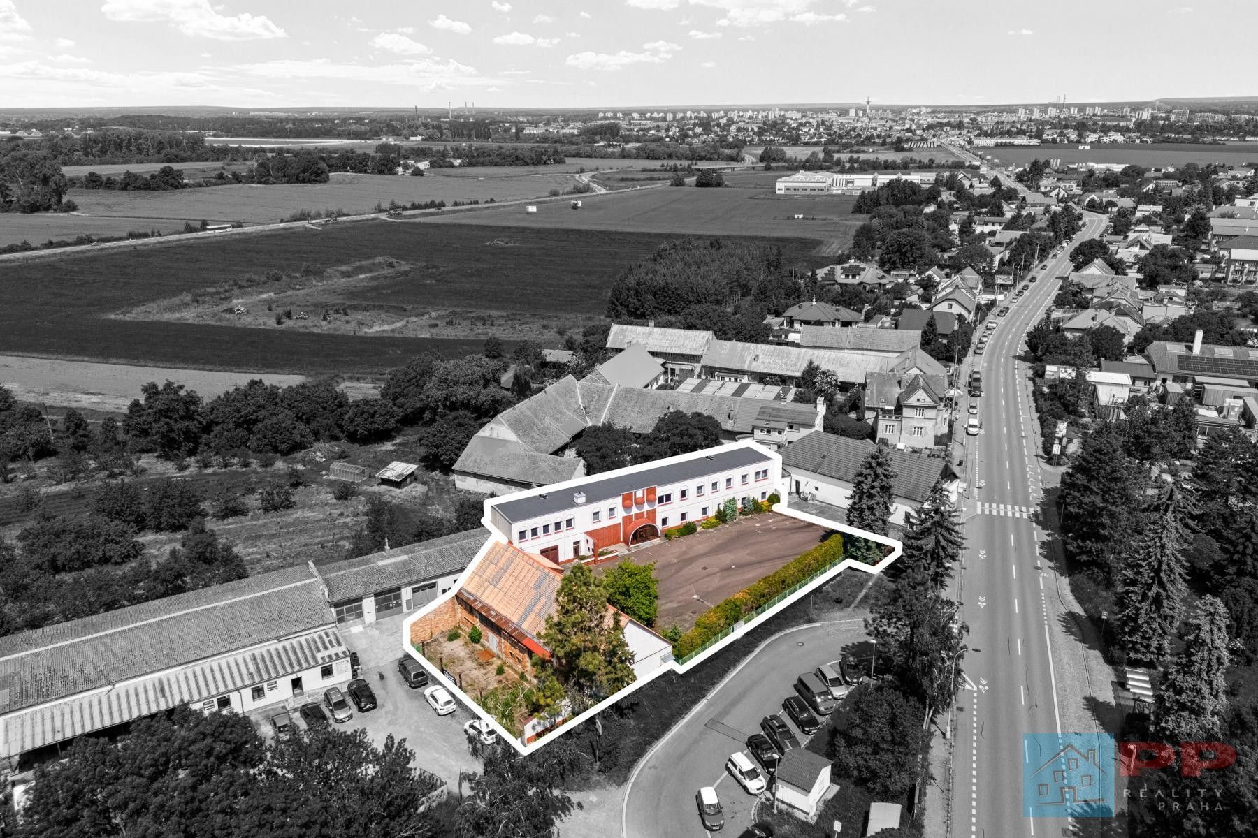 Prodej komerčního prostoru 941 m² - foto 24