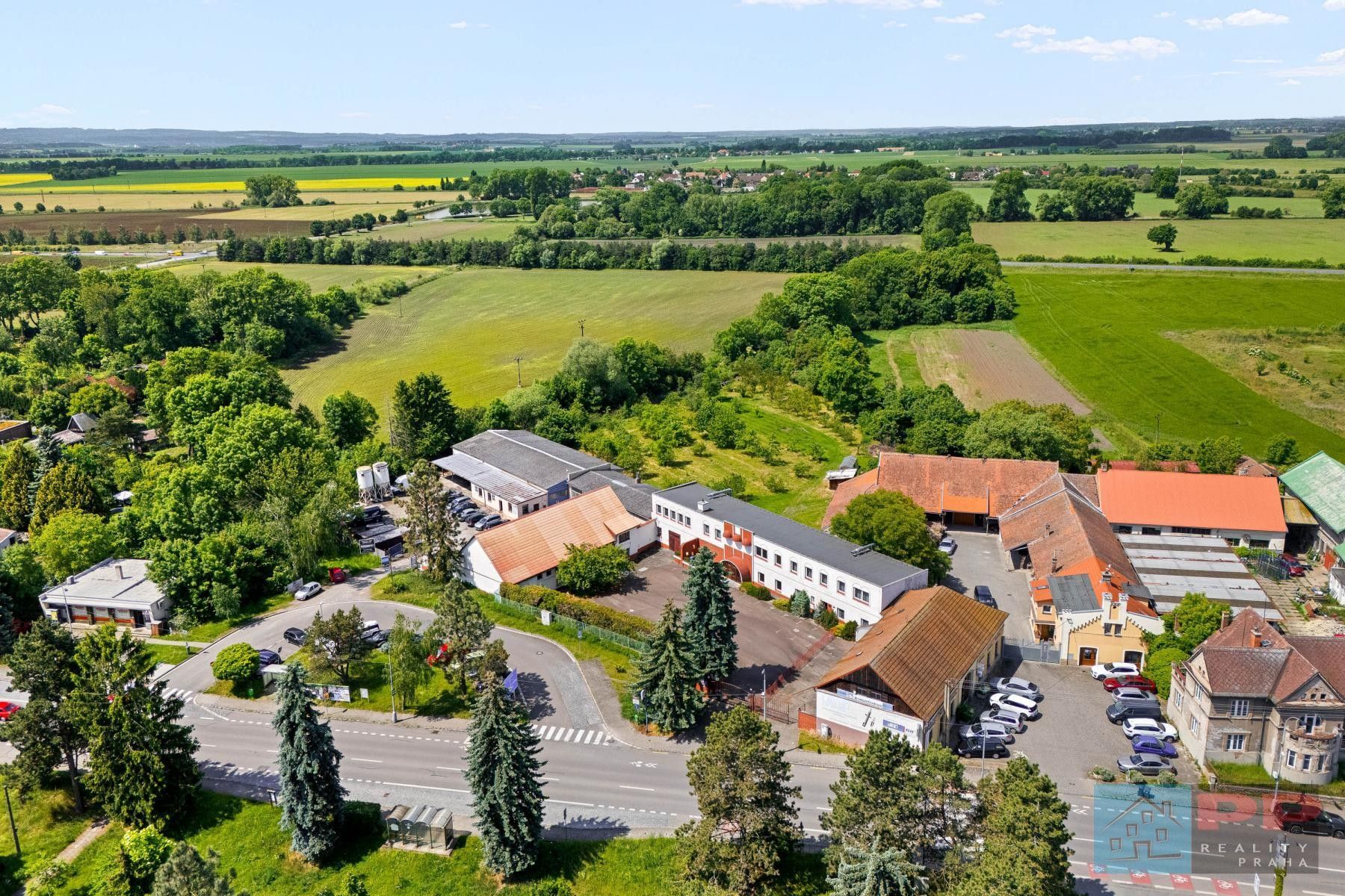 Prodej komerčního prostoru 941 m² - foto 23