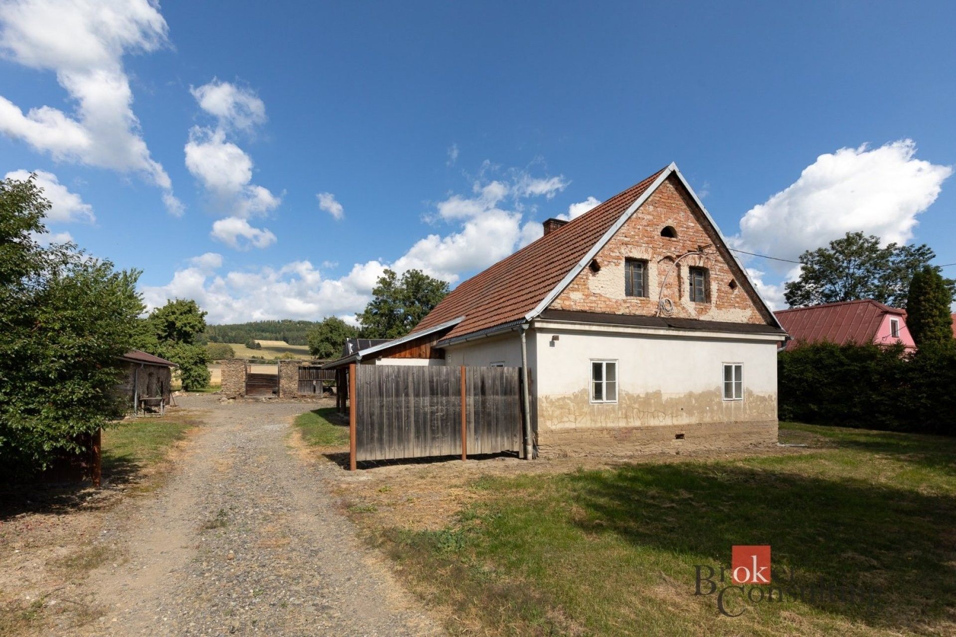 Prodej domu 80 m² - foto 1