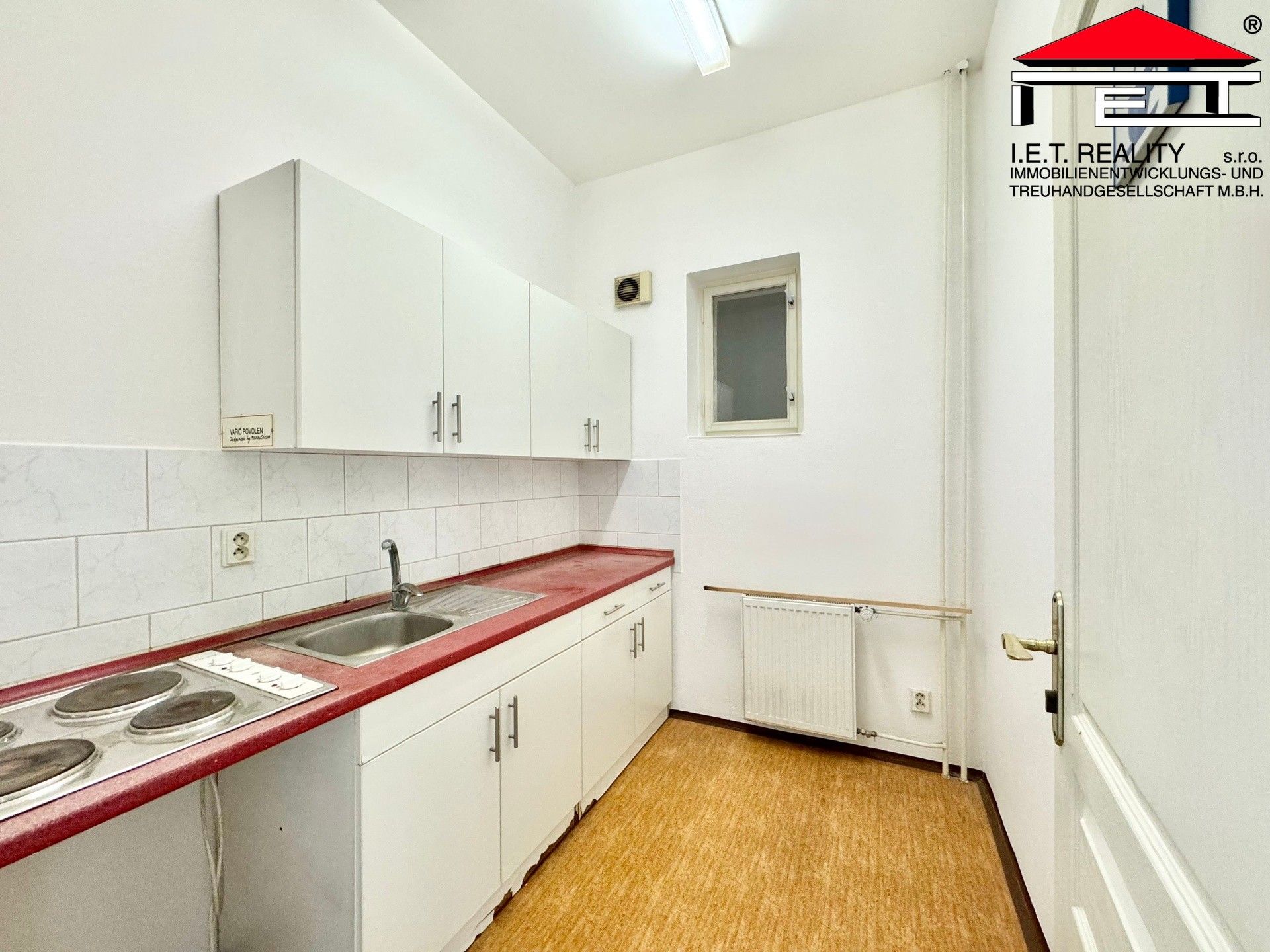 Pronájem komerčního prostoru 283 m² - foto 11