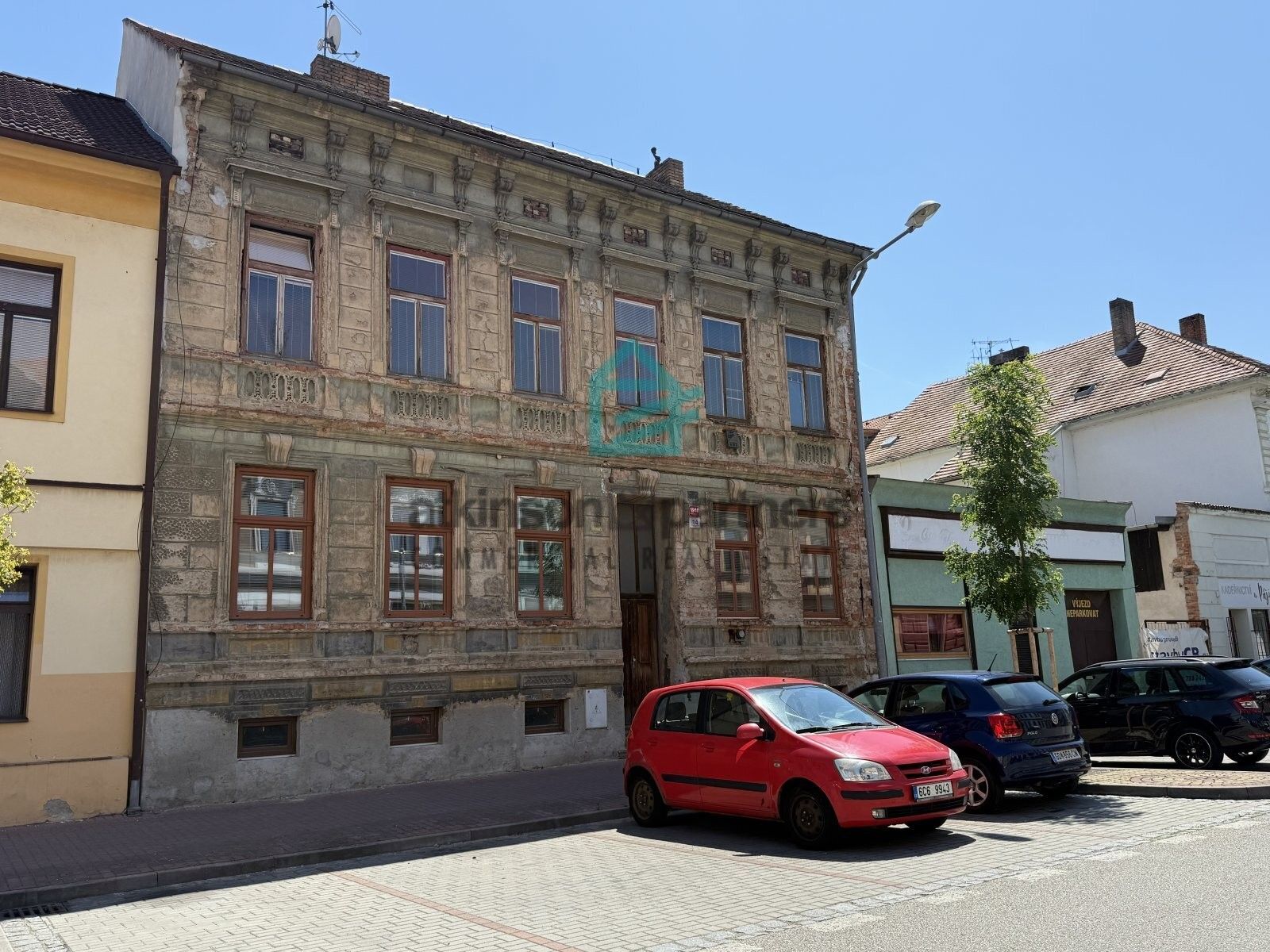 Prodej nemovitosti 1190 m² - foto 1